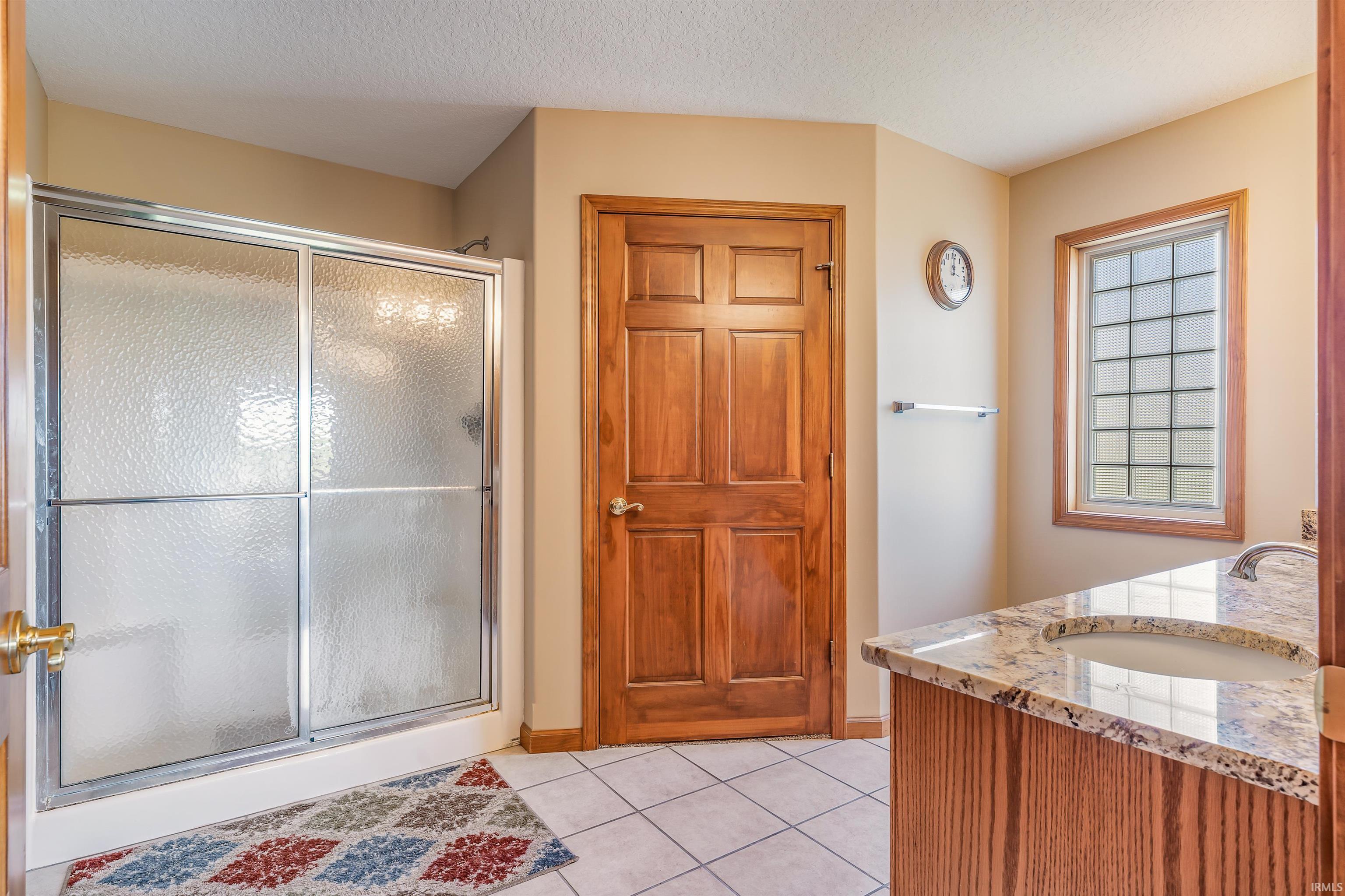 8909 Kasselton
