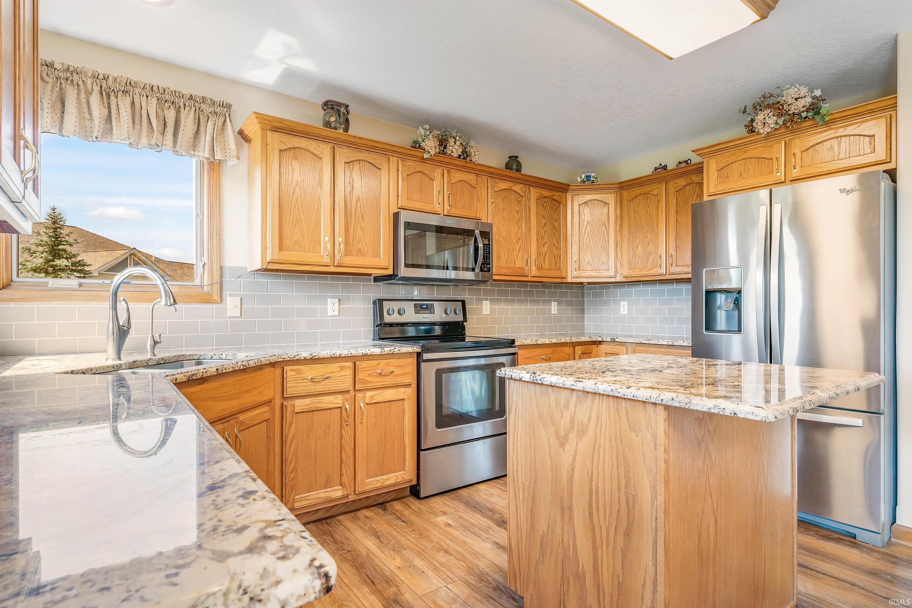 8909 Kasselton