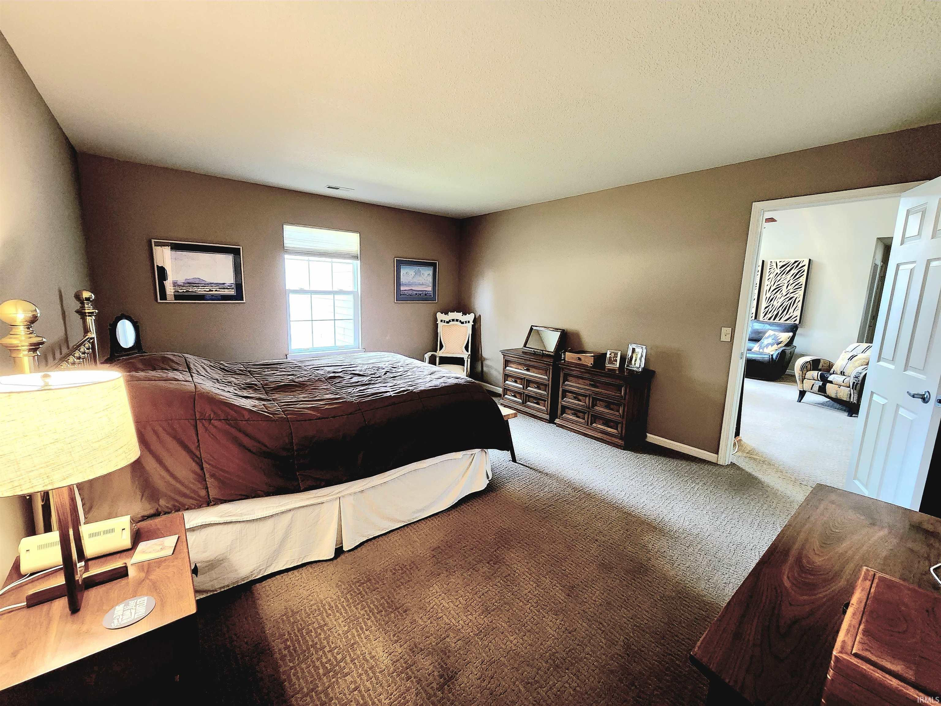 8233 Beacon Ridge