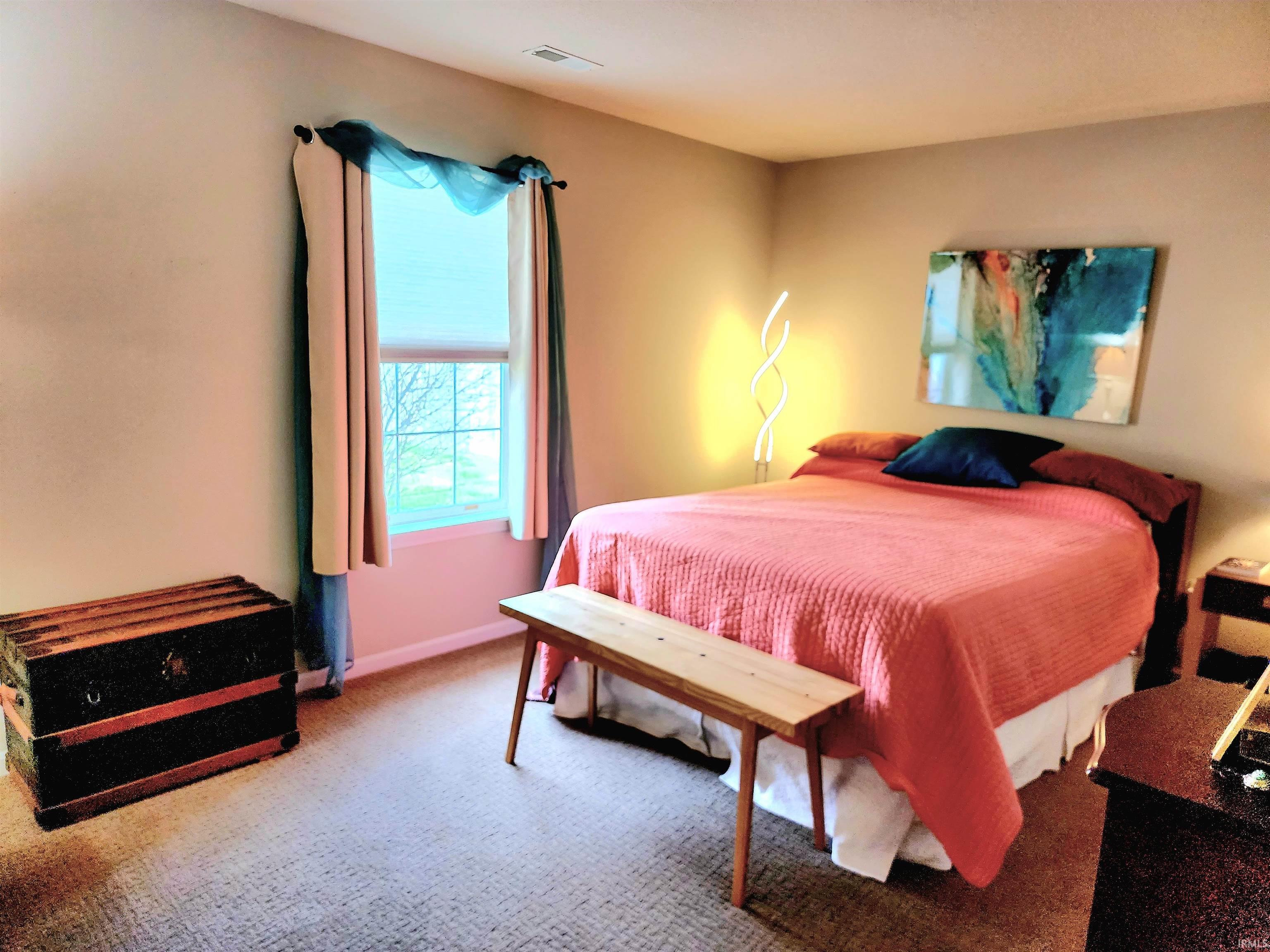 8233 Beacon Ridge