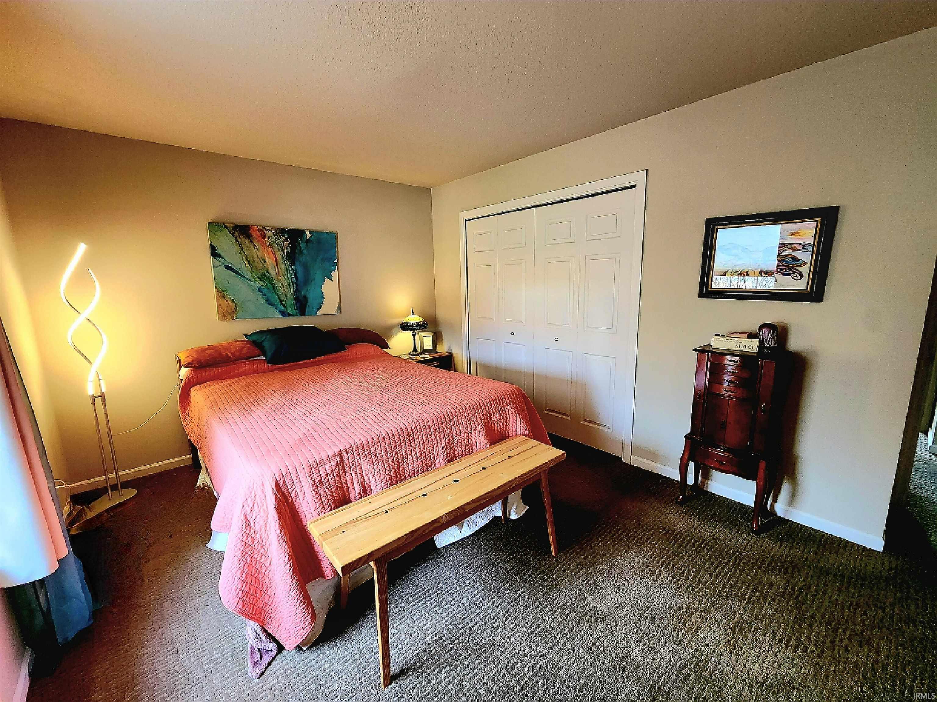 8233 Beacon Ridge