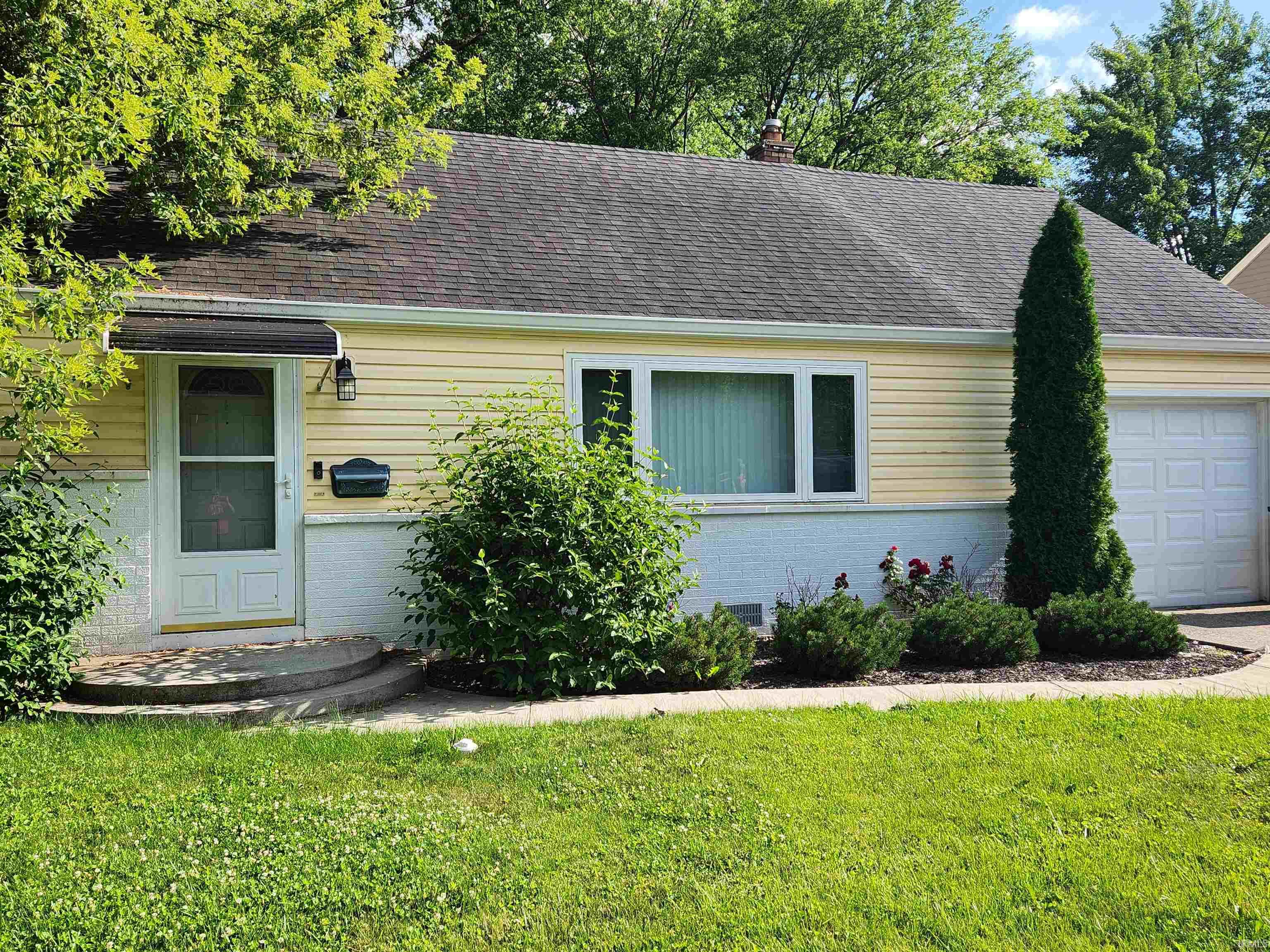 1524 Vance