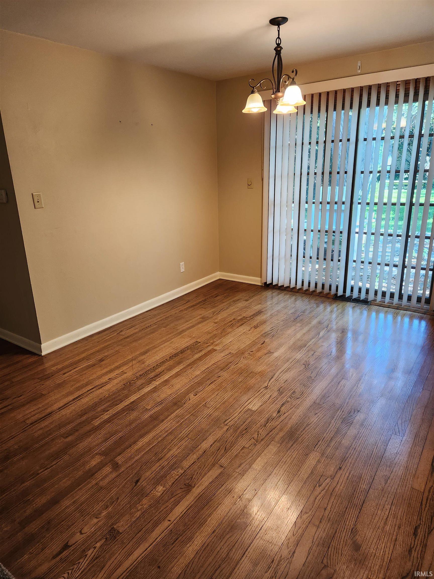 1524 Vance