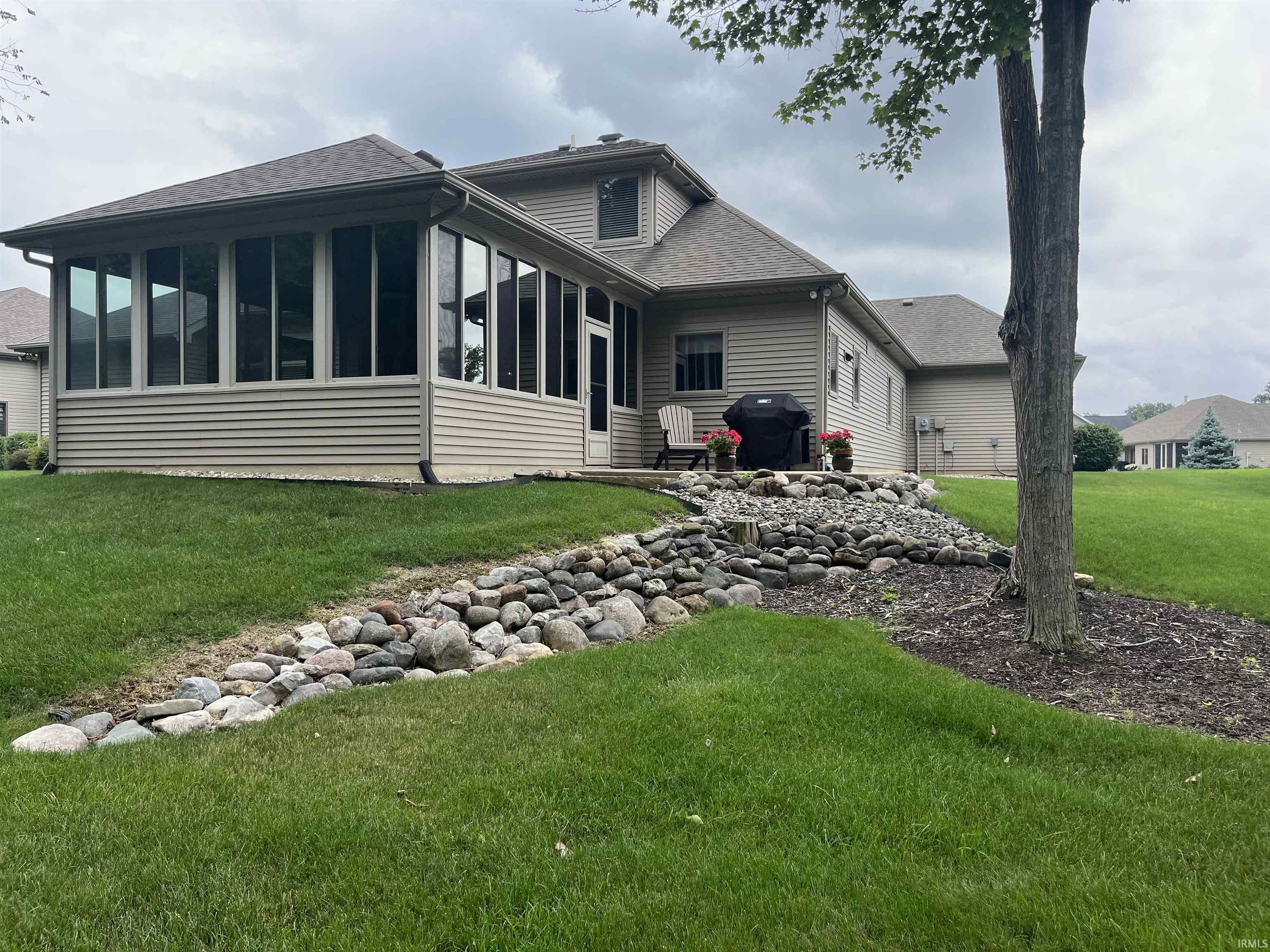 4919 Tall Cedar