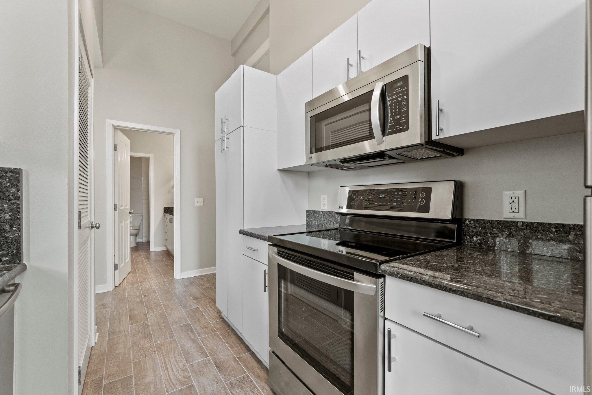 112 Washington, Apt 223