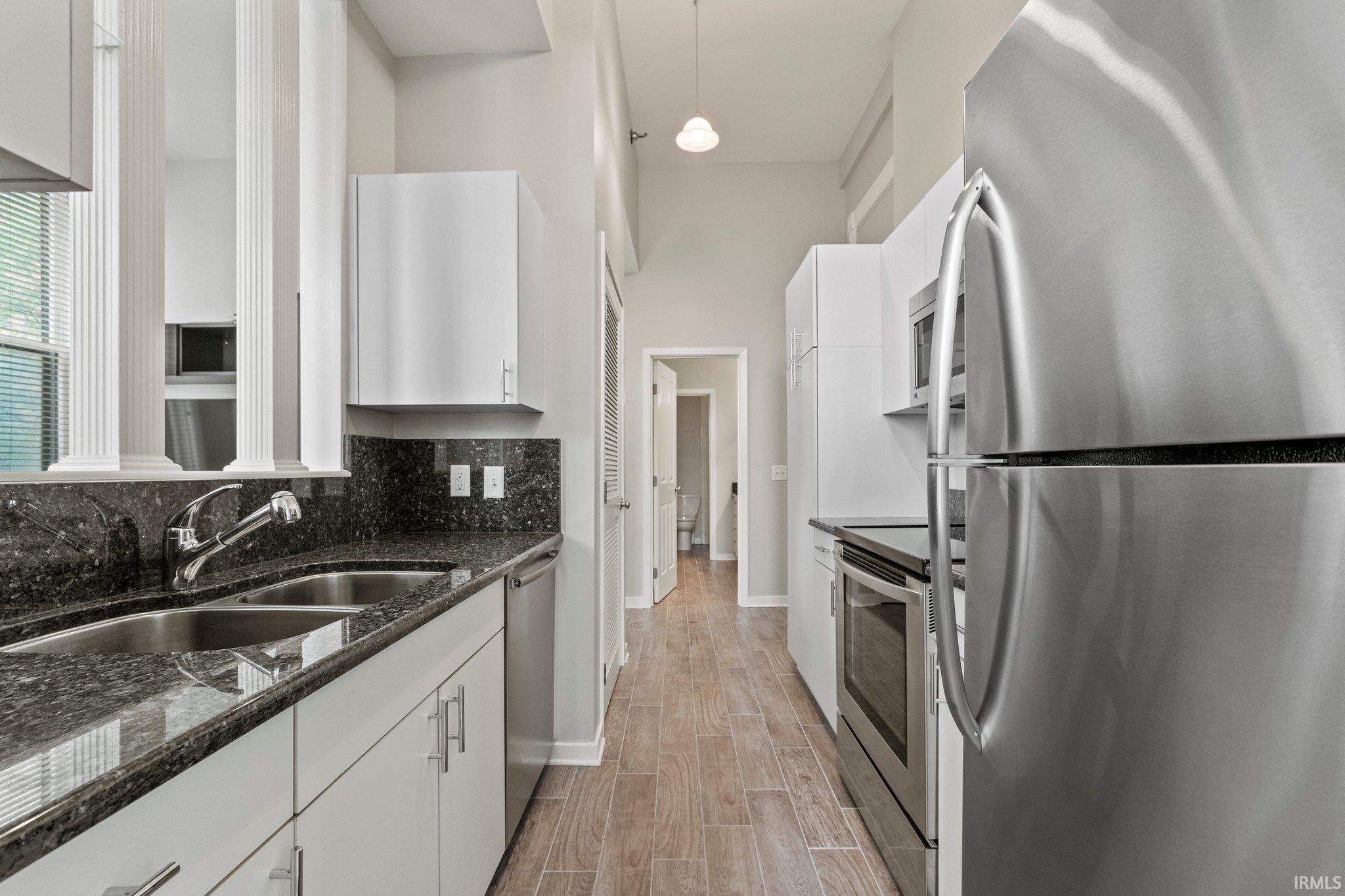 112 Washington, Apt 223