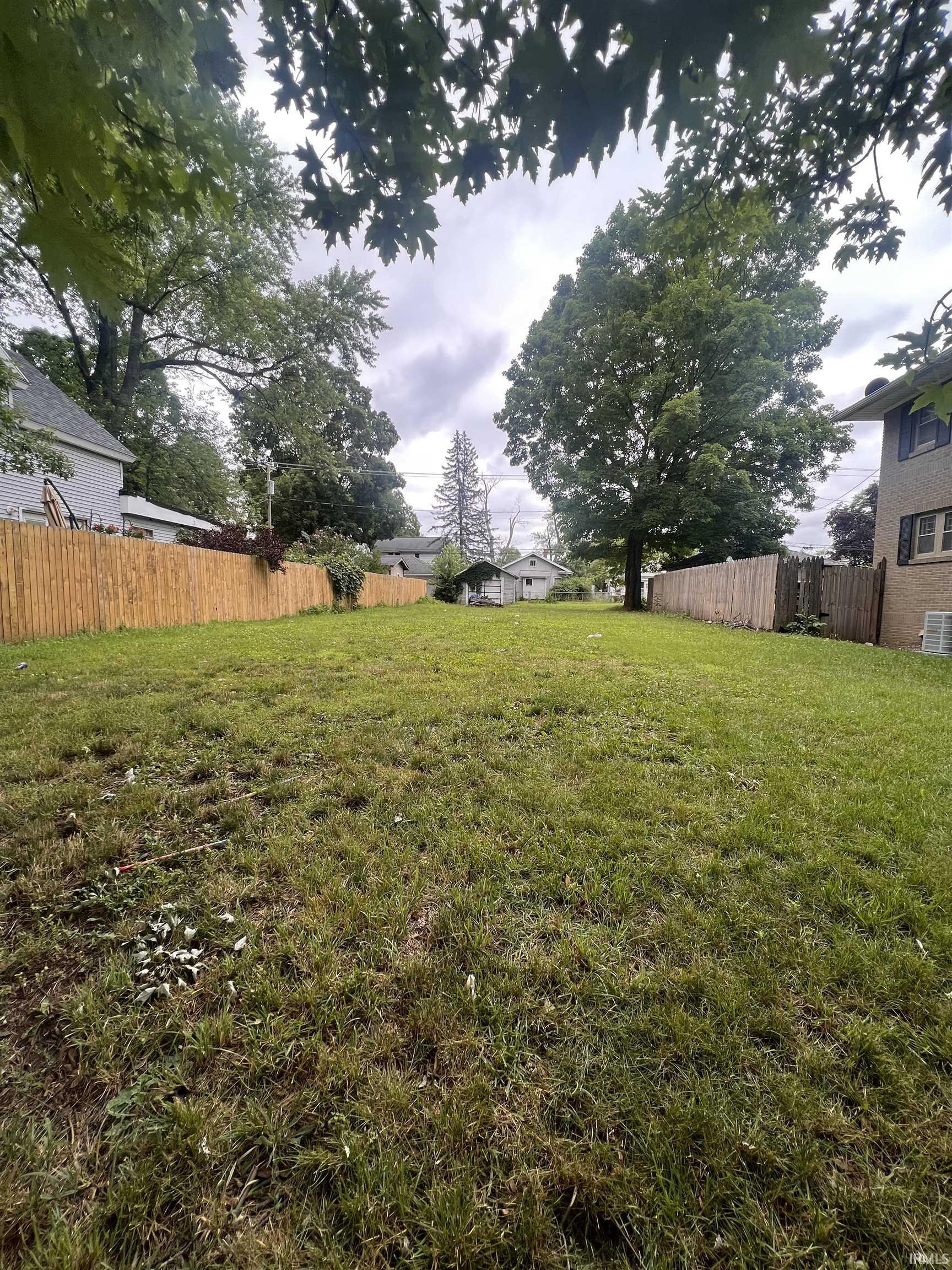 1026 Clover