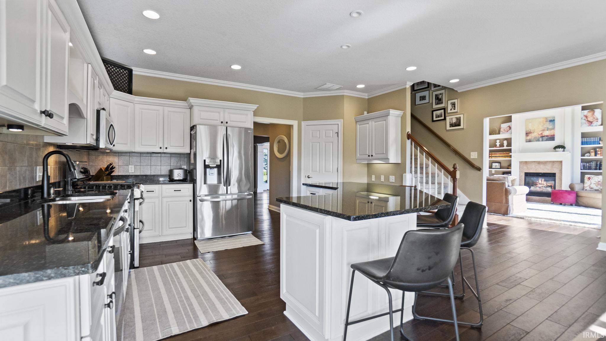 6802 Bright Oaks