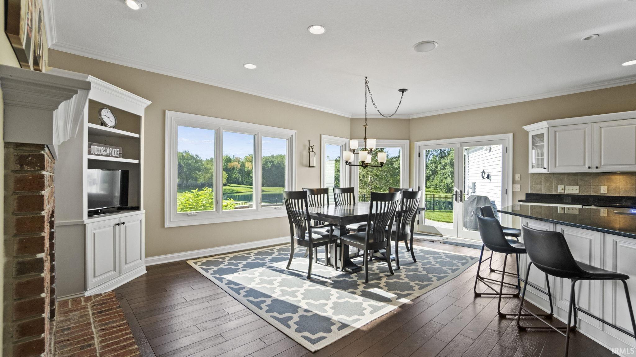 6802 Bright Oaks