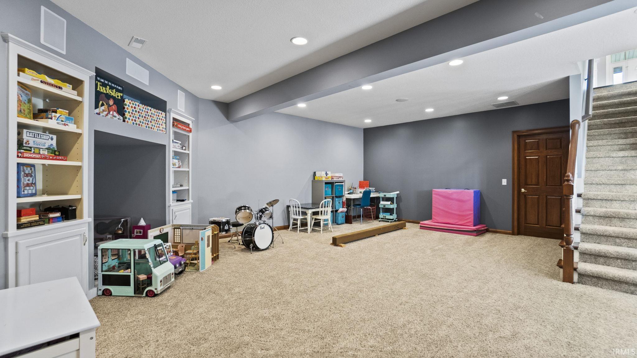 6802 Bright Oaks