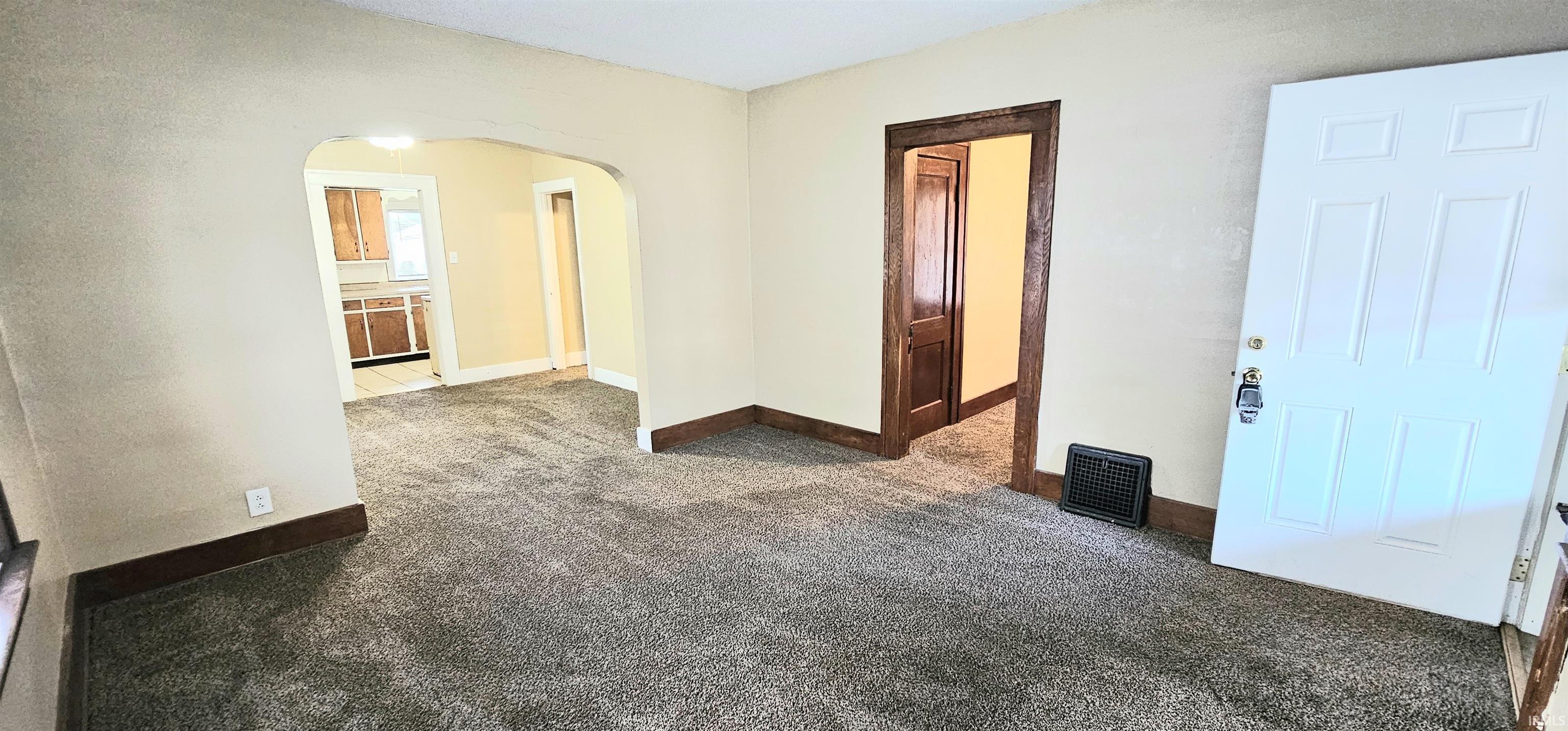 3726 Weisser Park