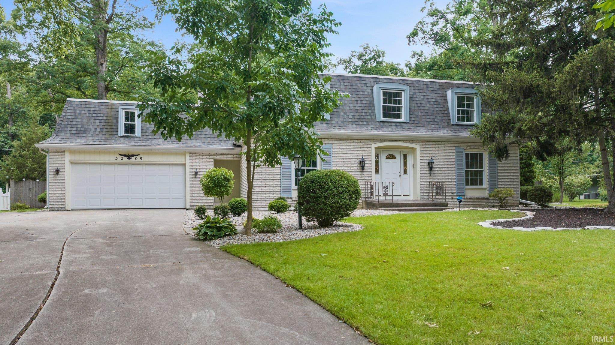 5209 Forest Grove