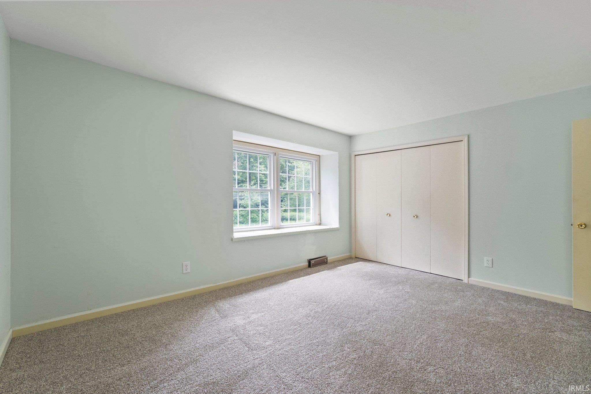 5209 Forest Grove