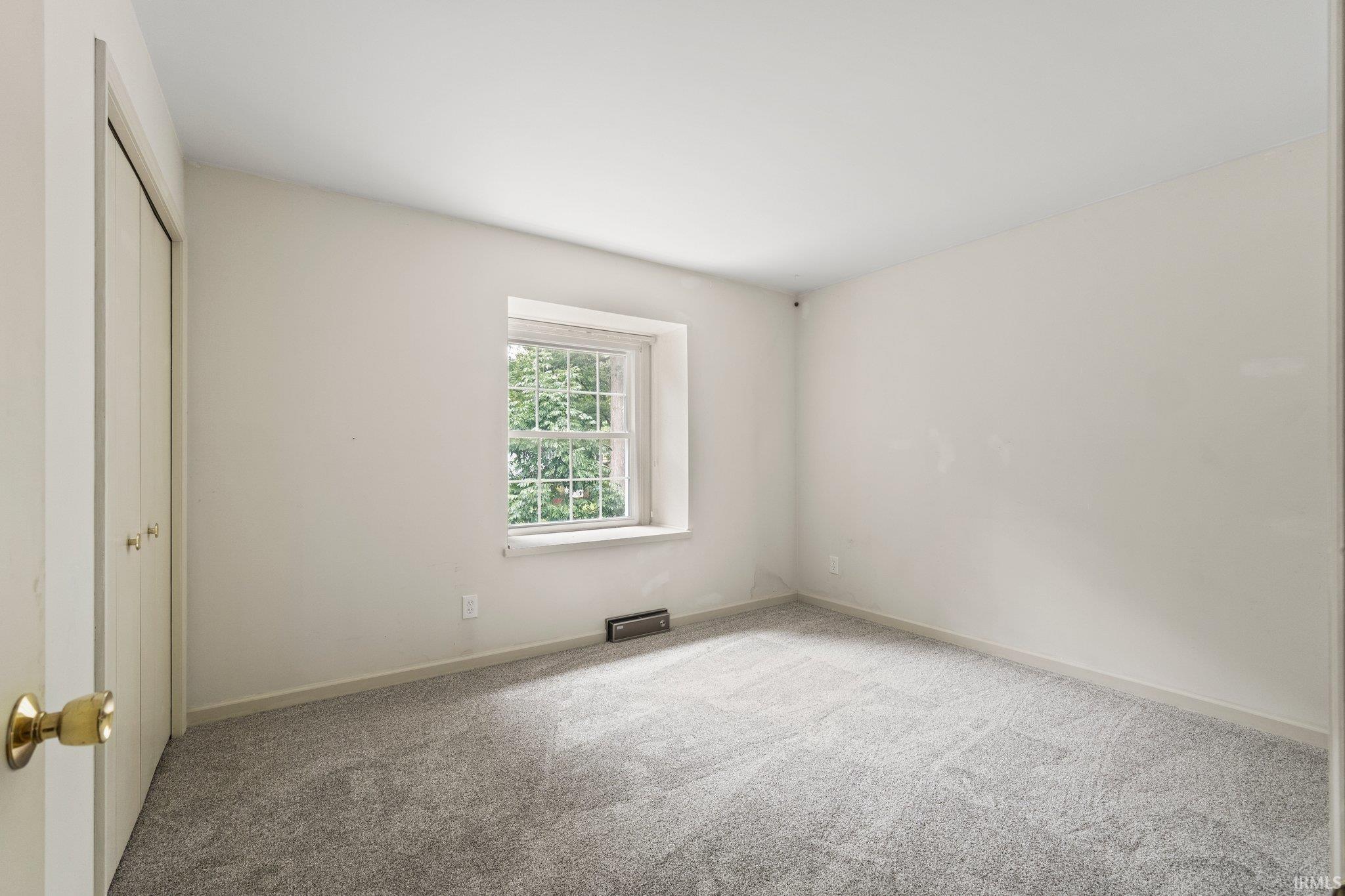 5209 Forest Grove
