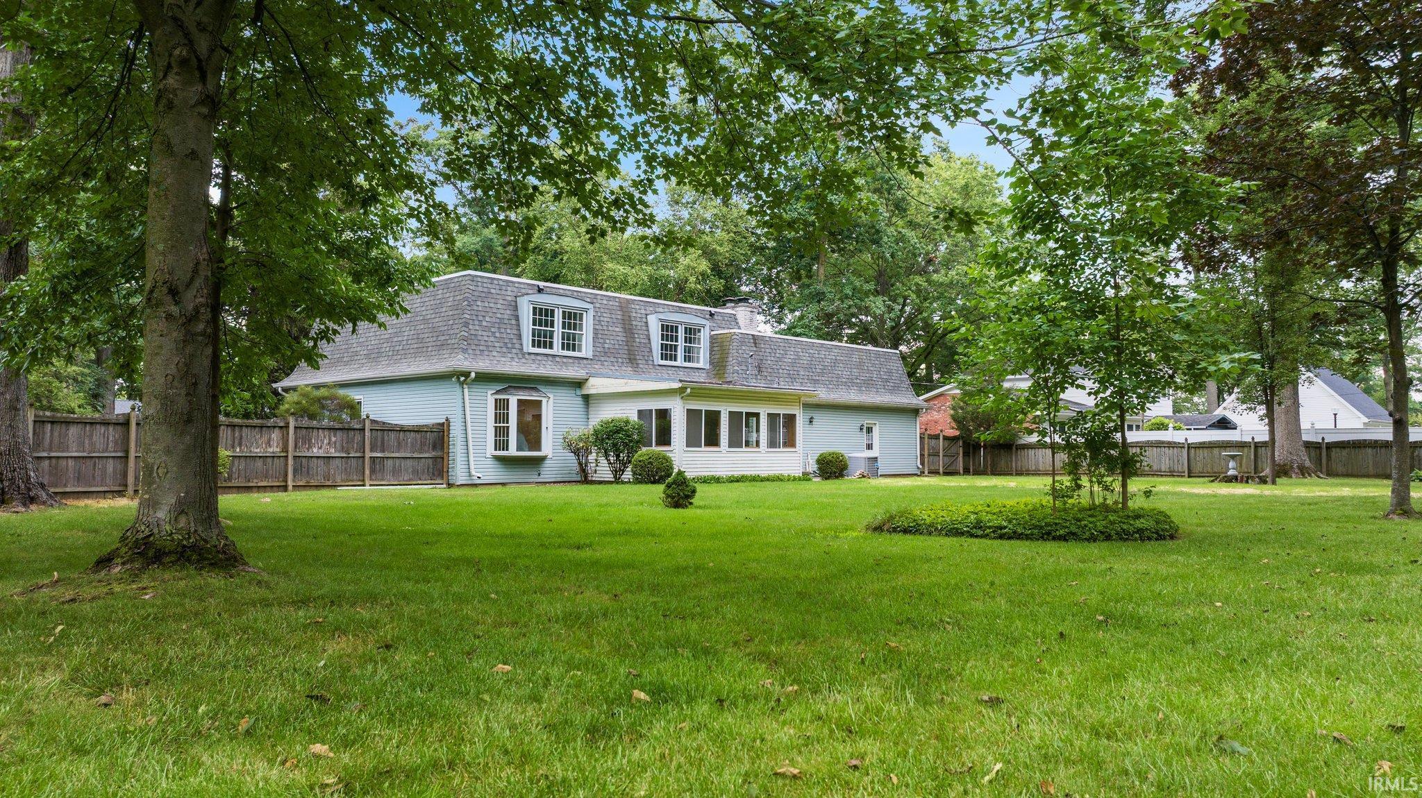 5209 Forest Grove
