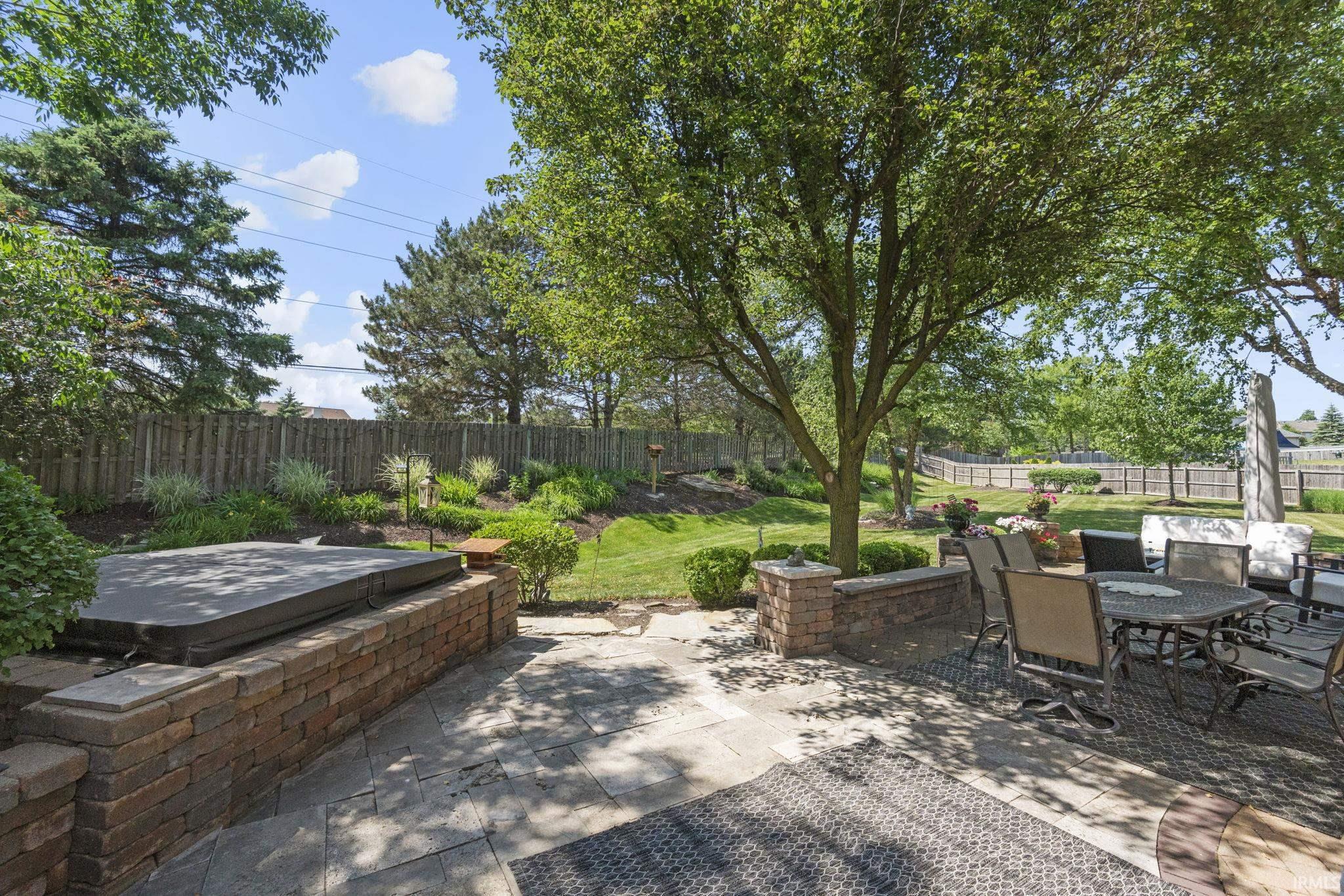 10134 Winding Creek