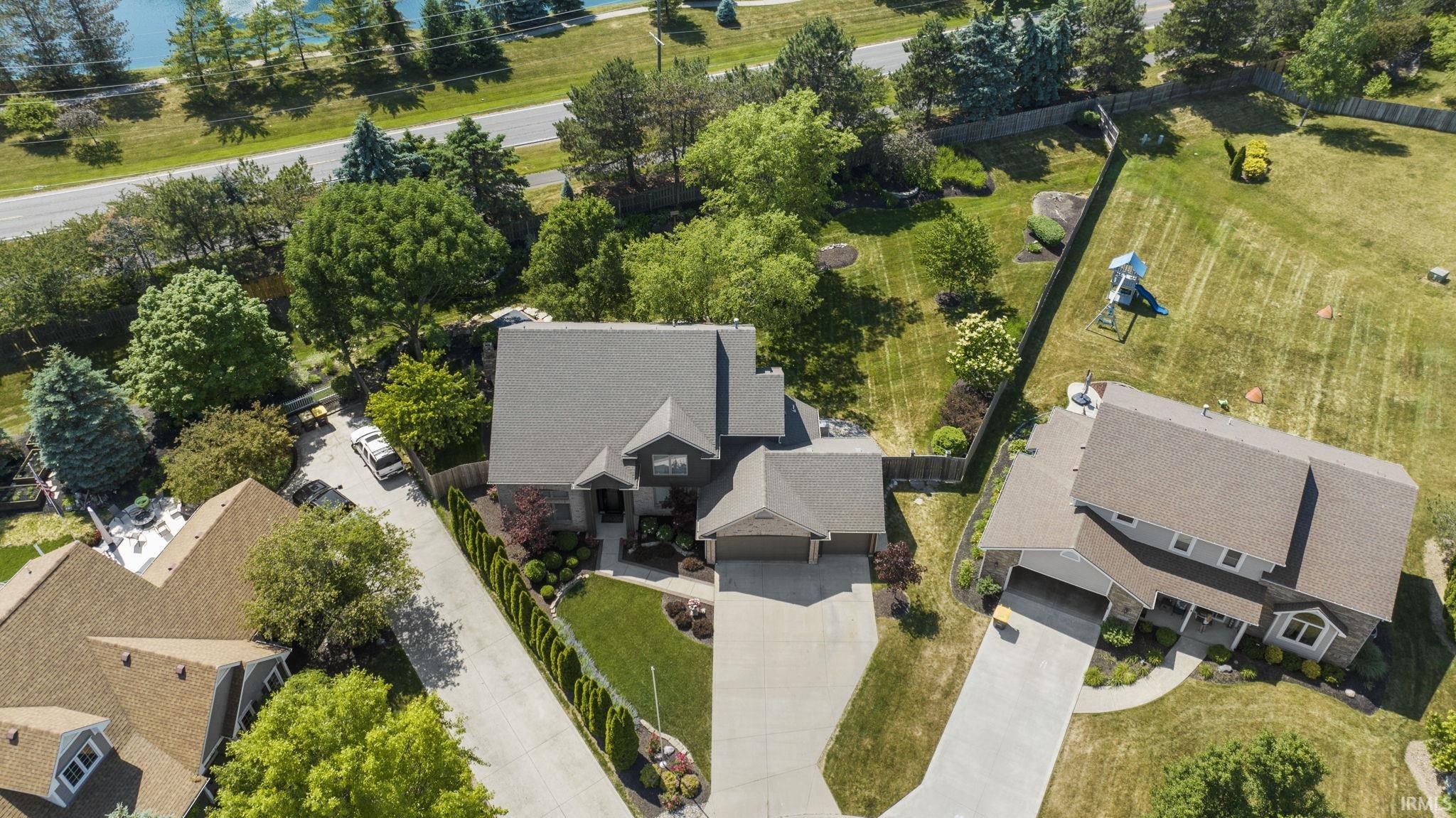 10134 Winding Creek