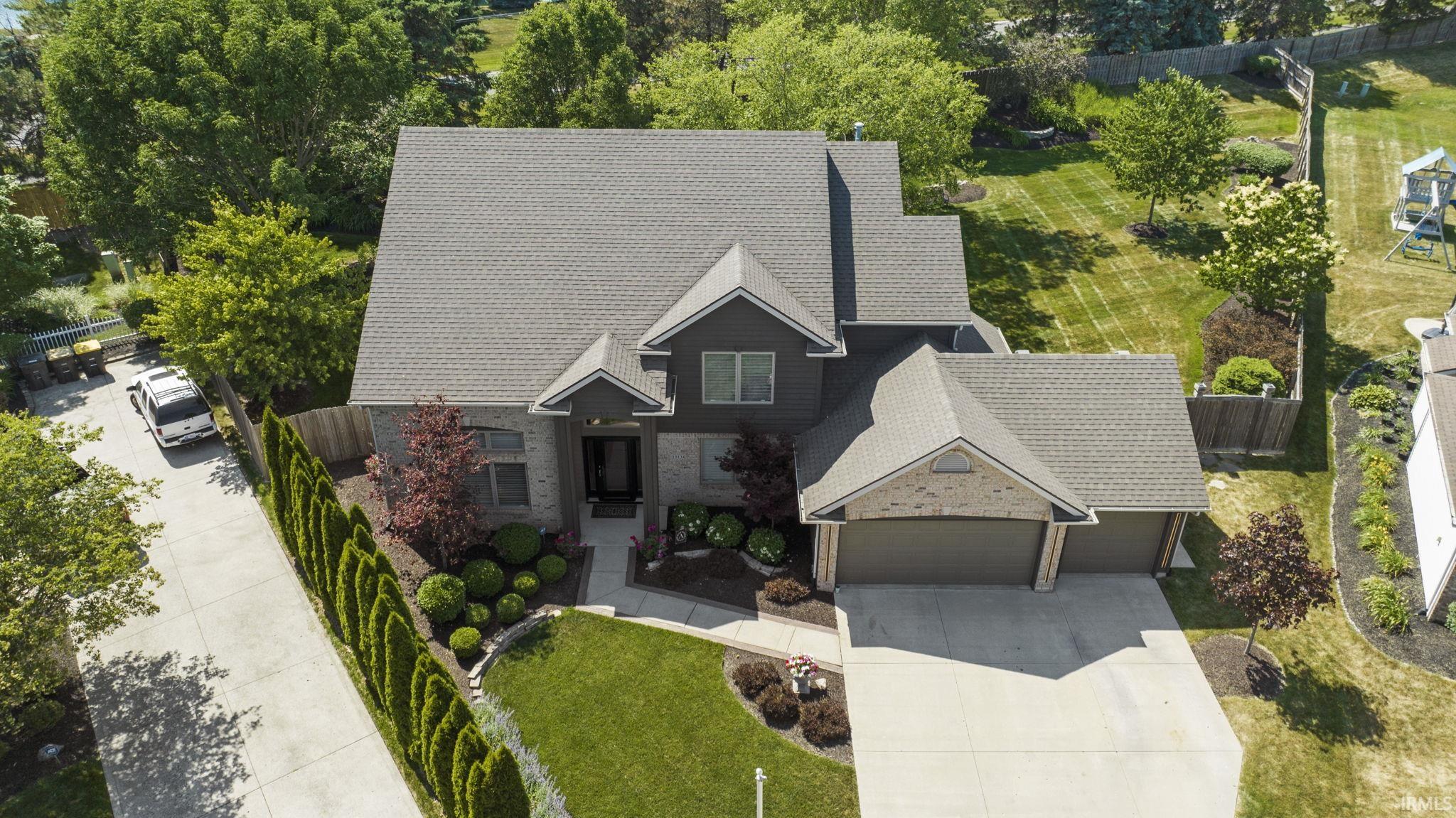 10134 Winding Creek