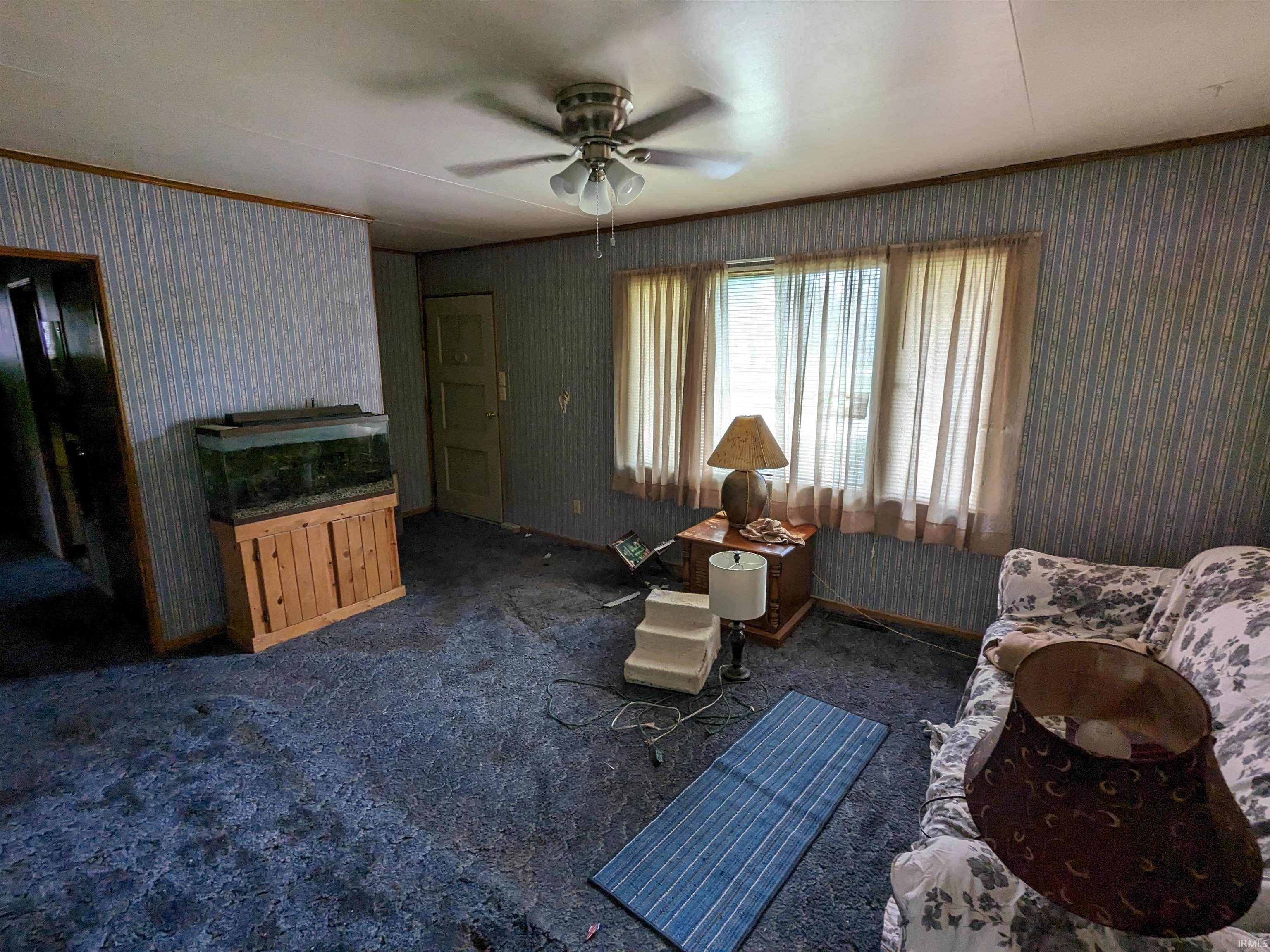 2811 Crescent