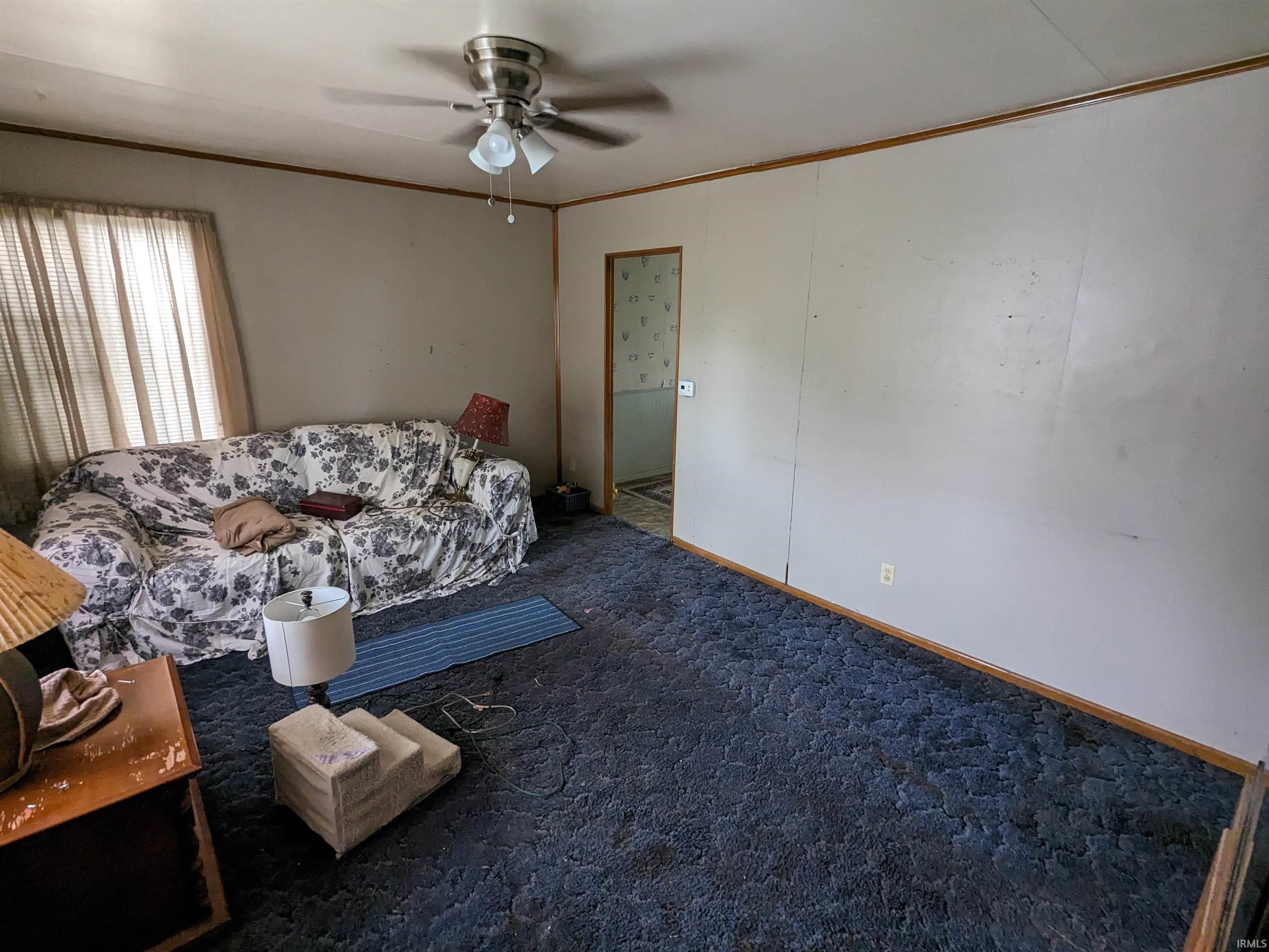 2811 Crescent