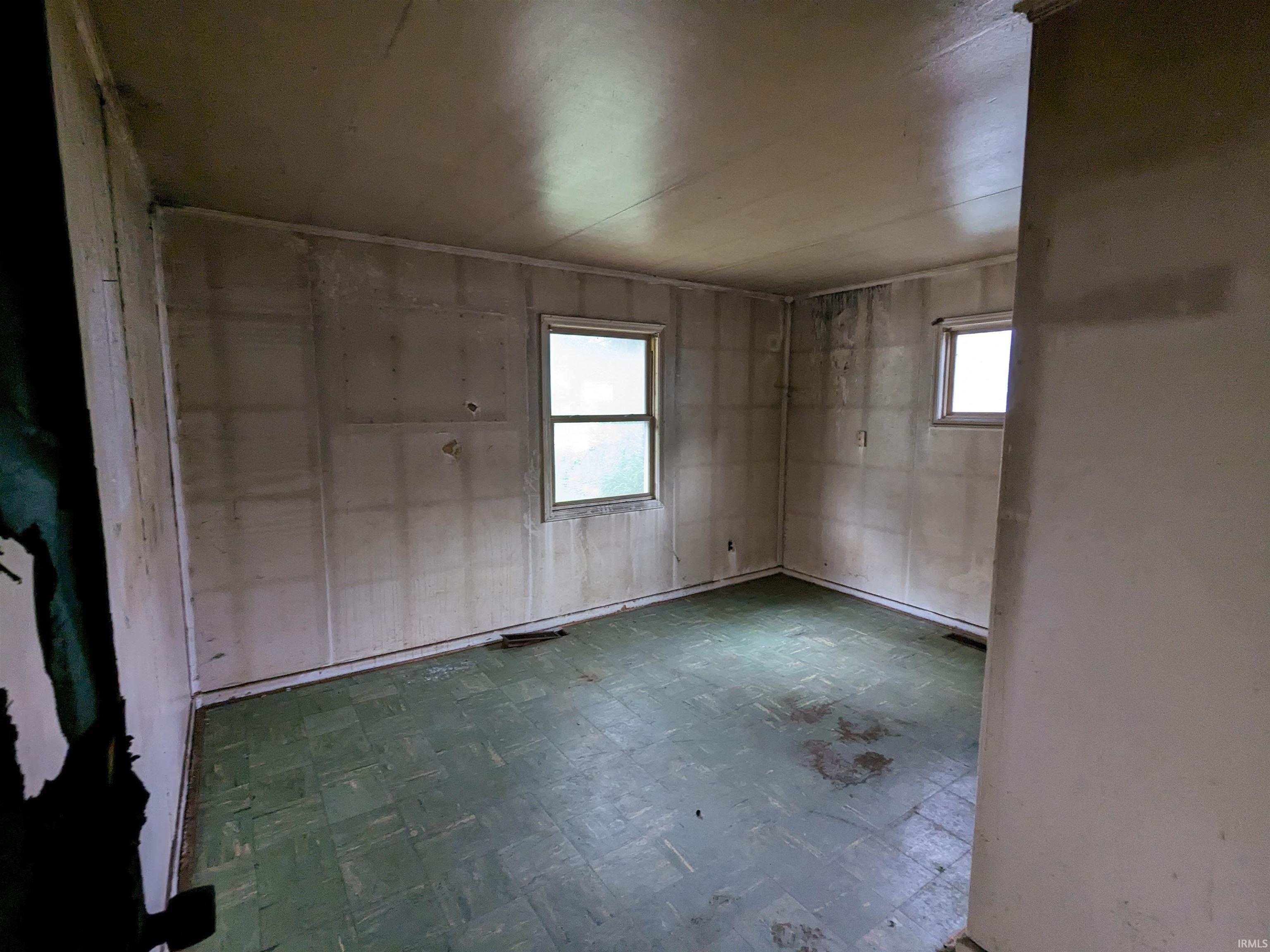 1436 Kenwood
