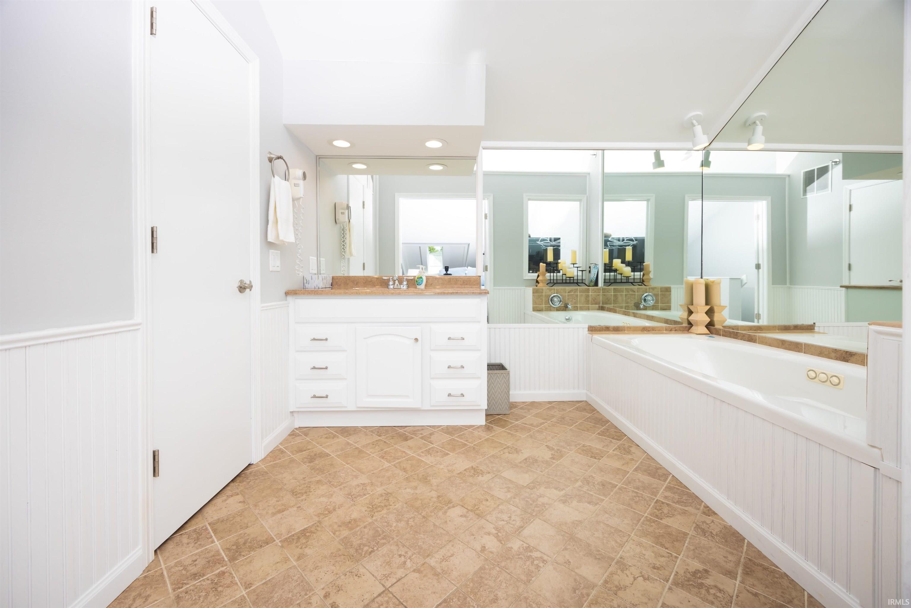 319 Jefferson, Apt 228