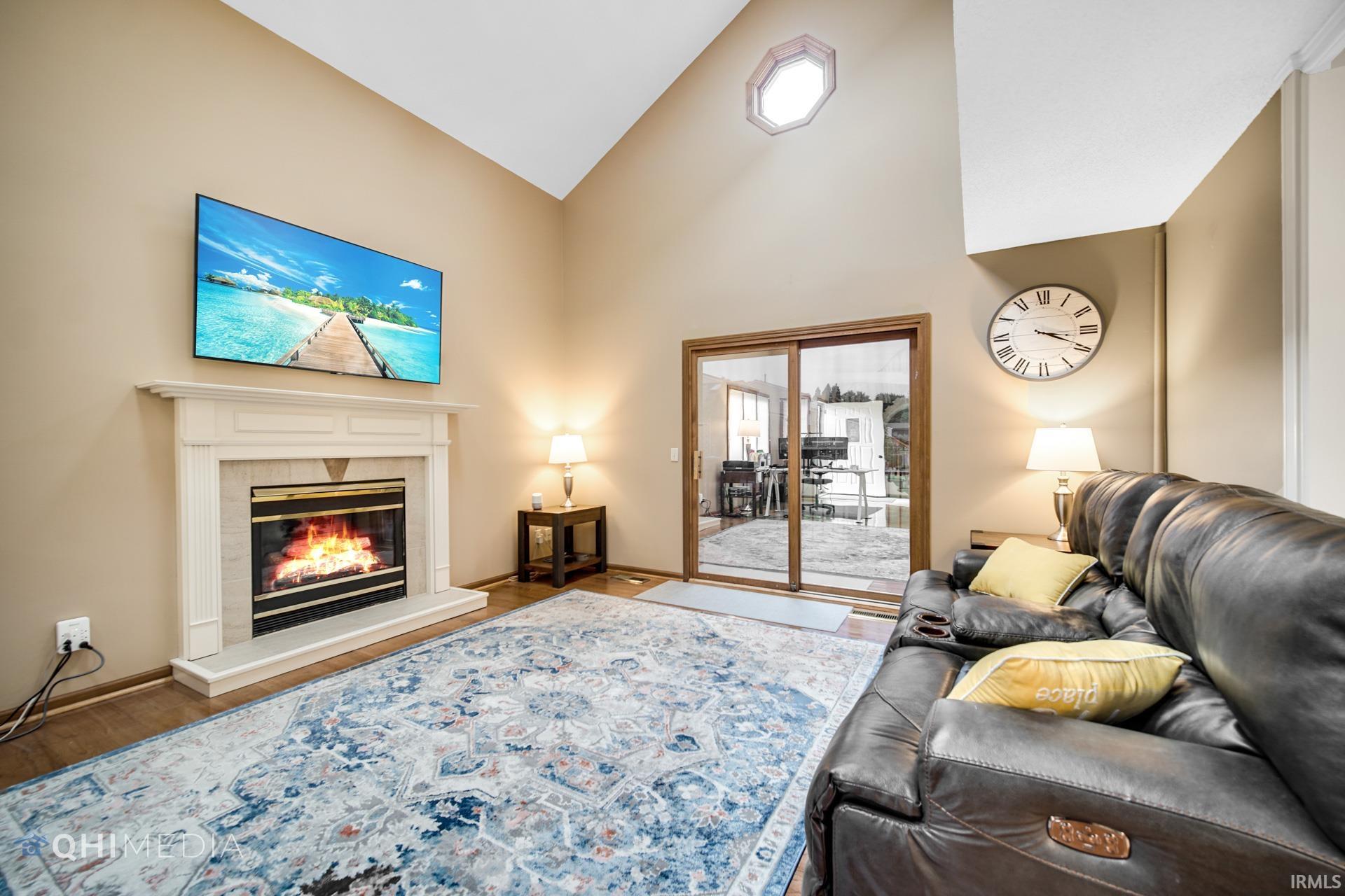 16499 Pretty View Ct