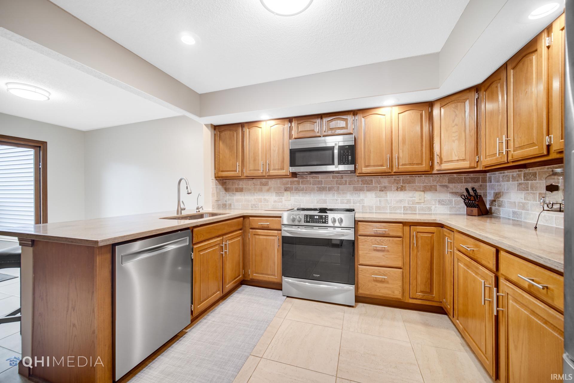 16499 Pretty View Ct