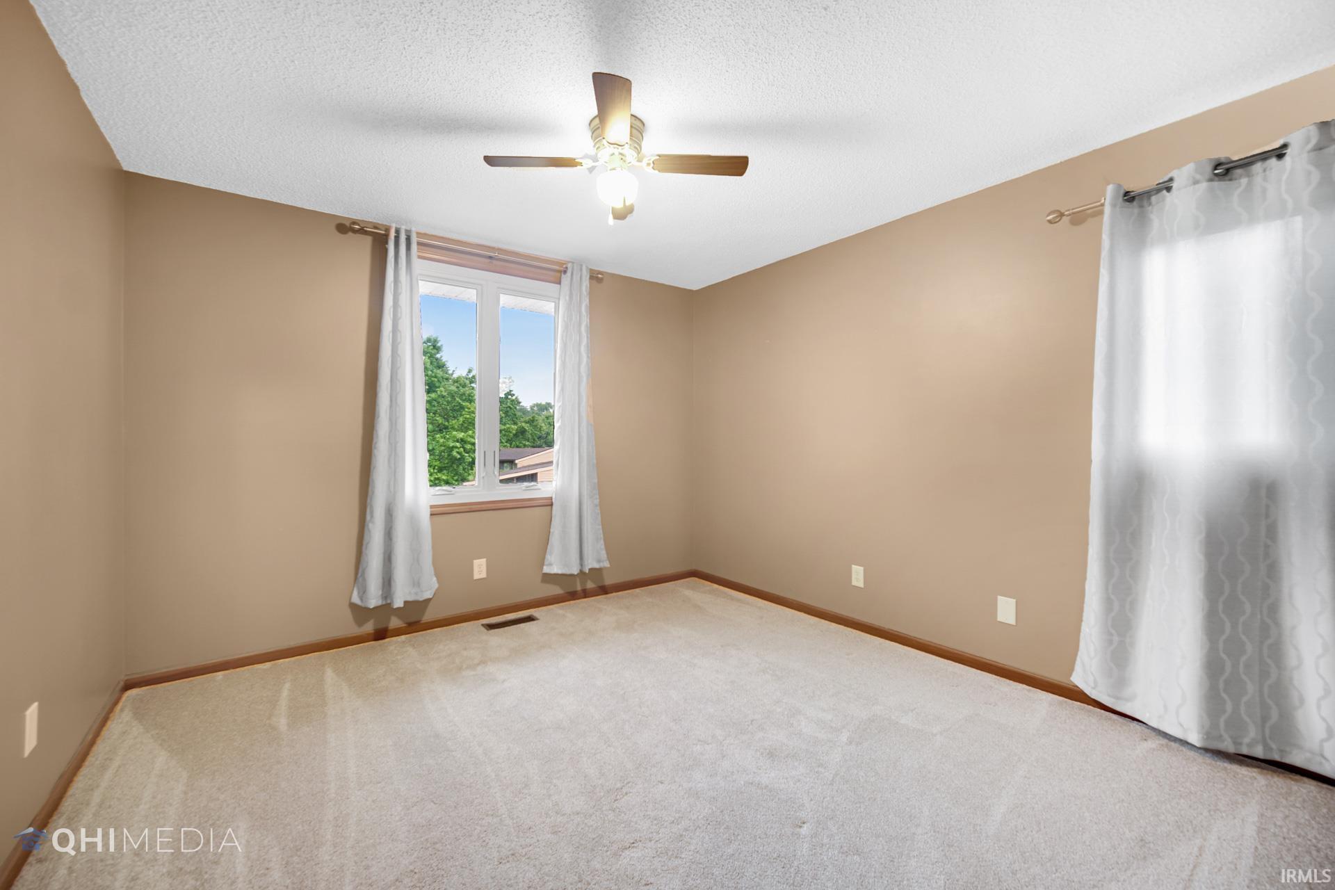 16499 Pretty View Ct