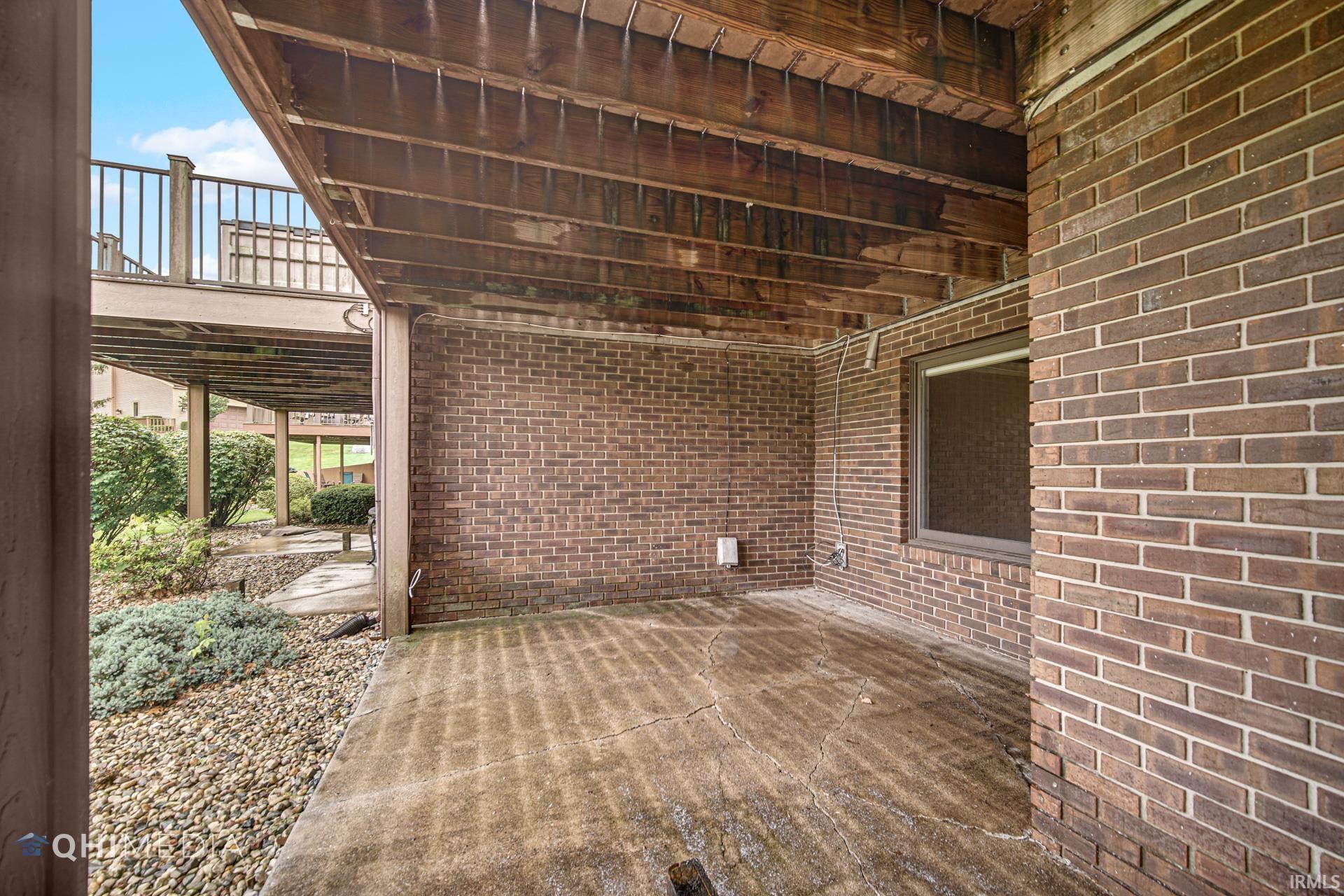 16499 Pretty View Ct