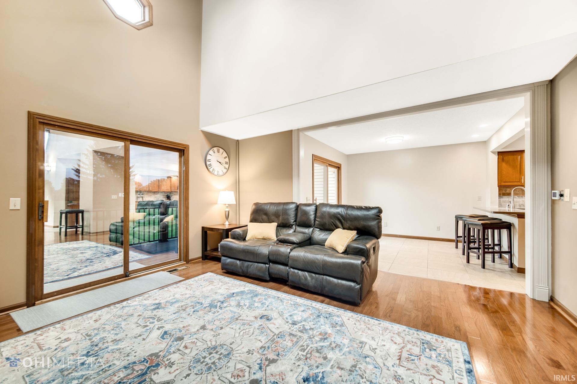 16499 Pretty View Ct