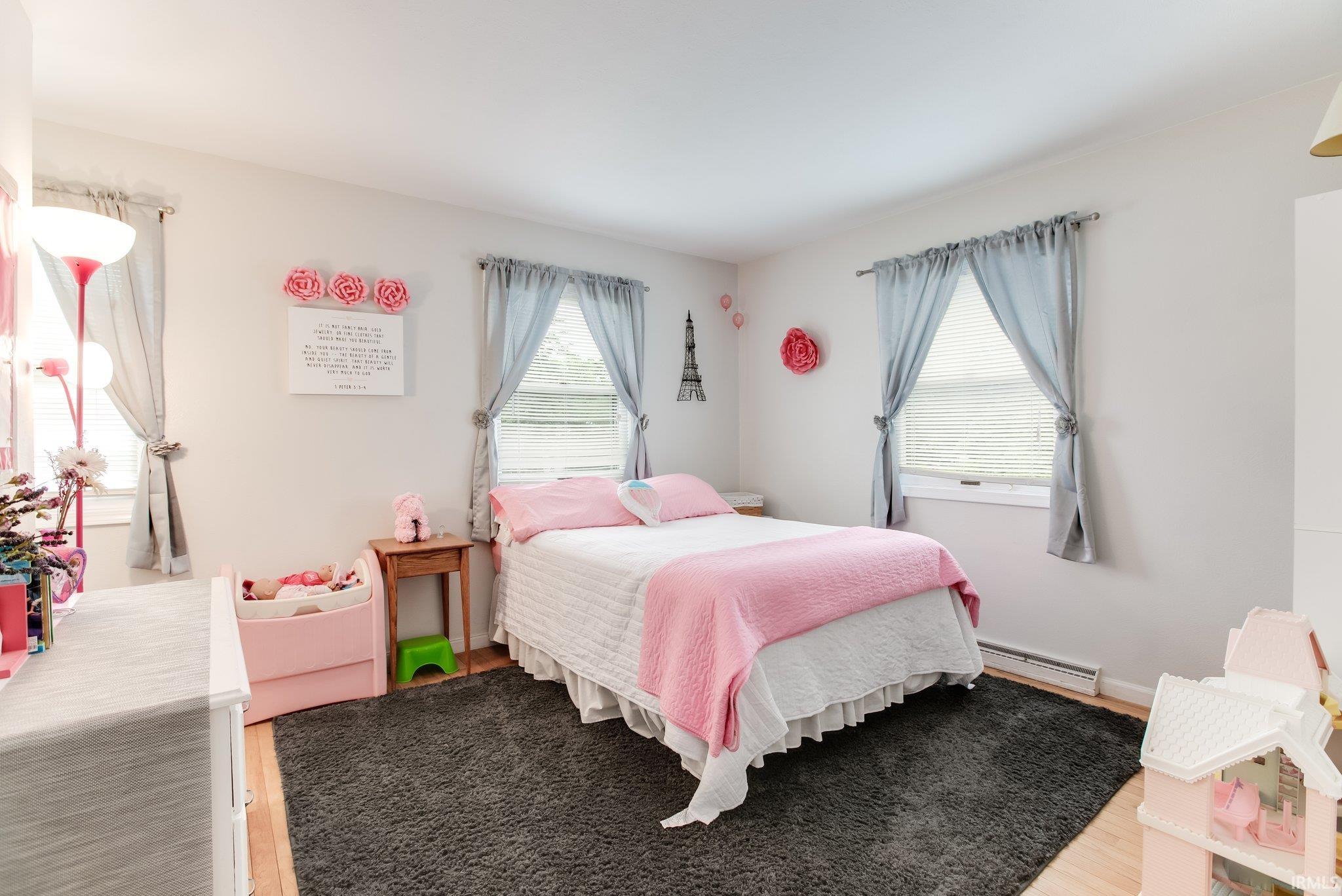 1637 Brookwood