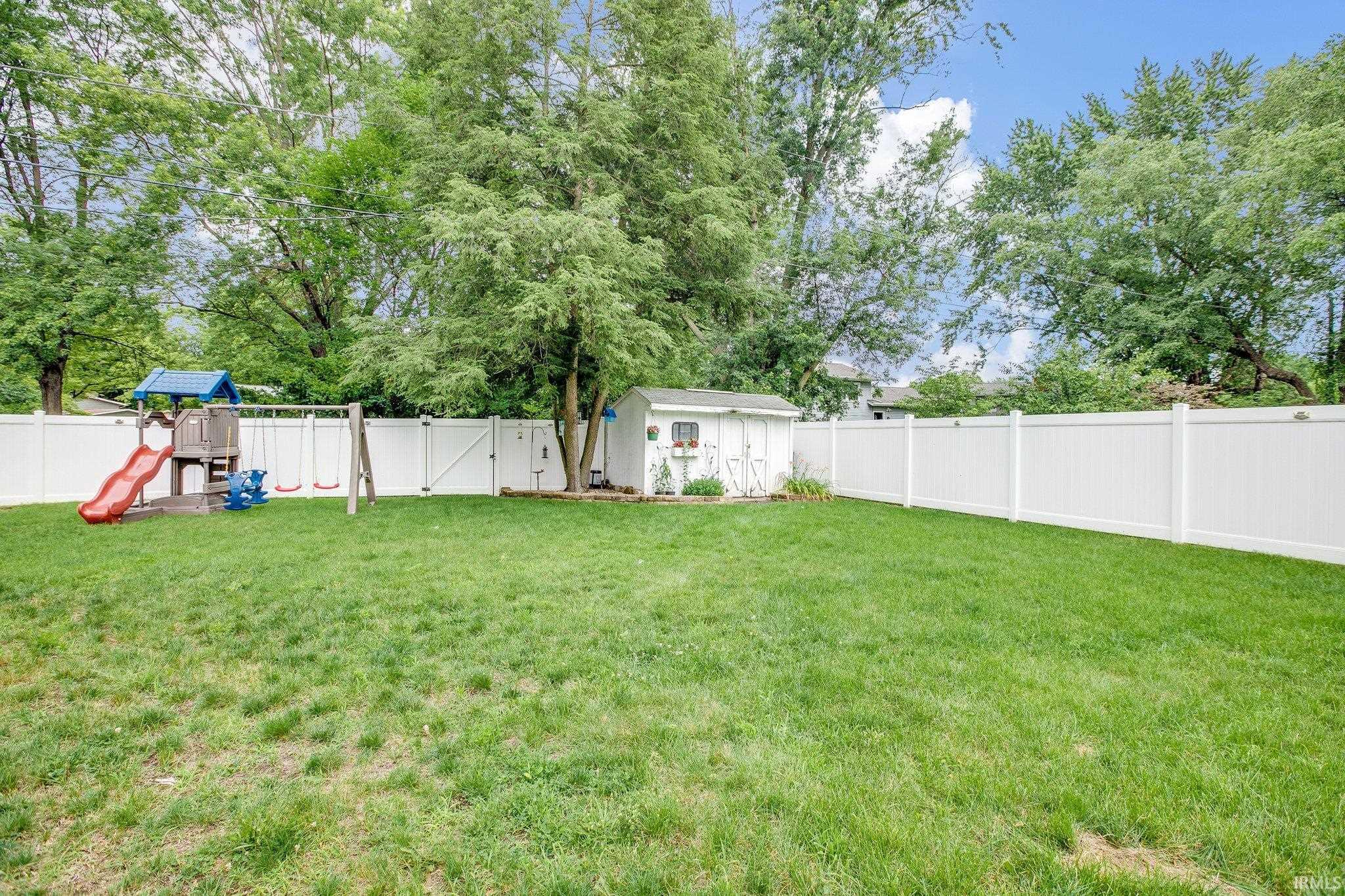 1637 Brookwood