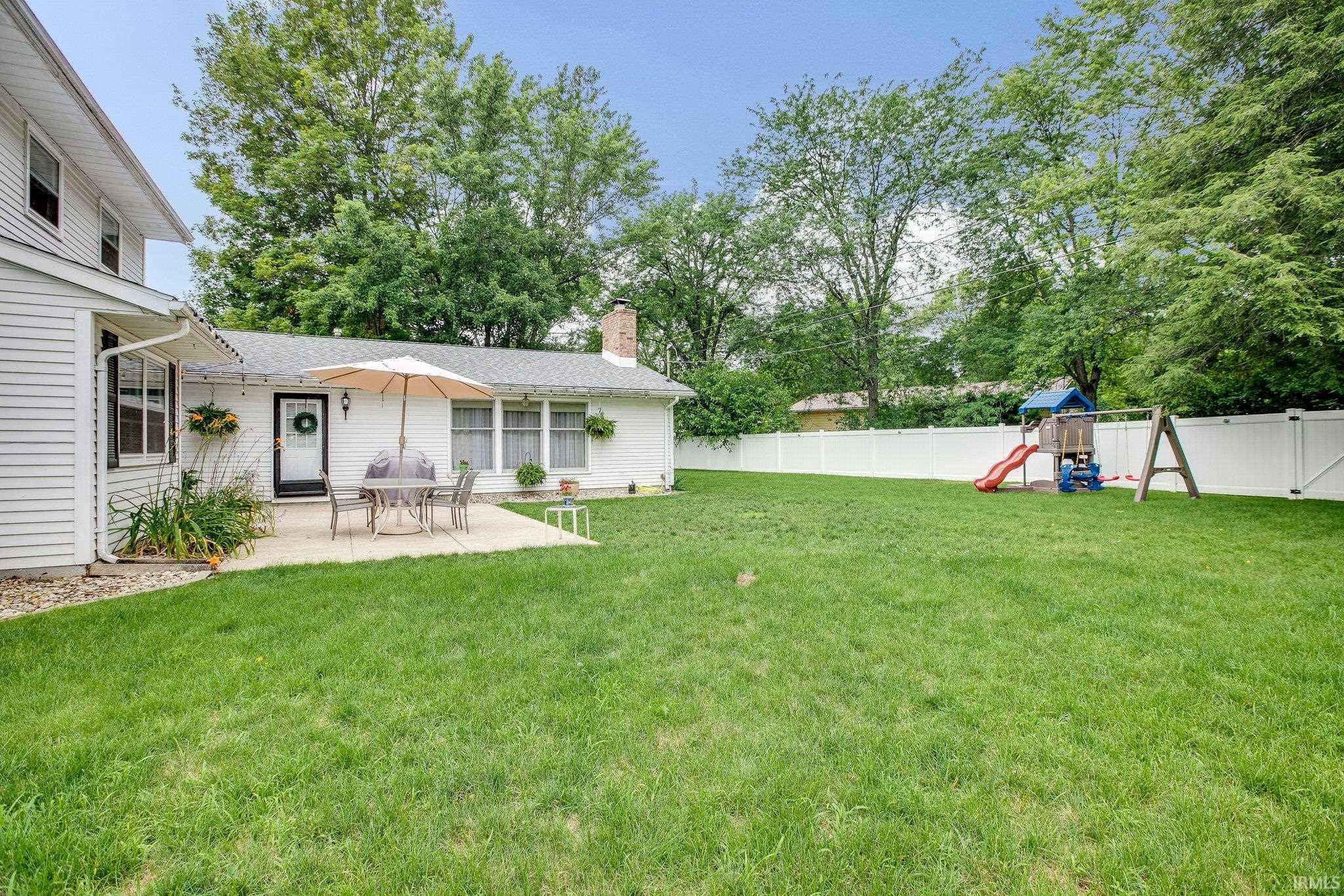 1637 Brookwood