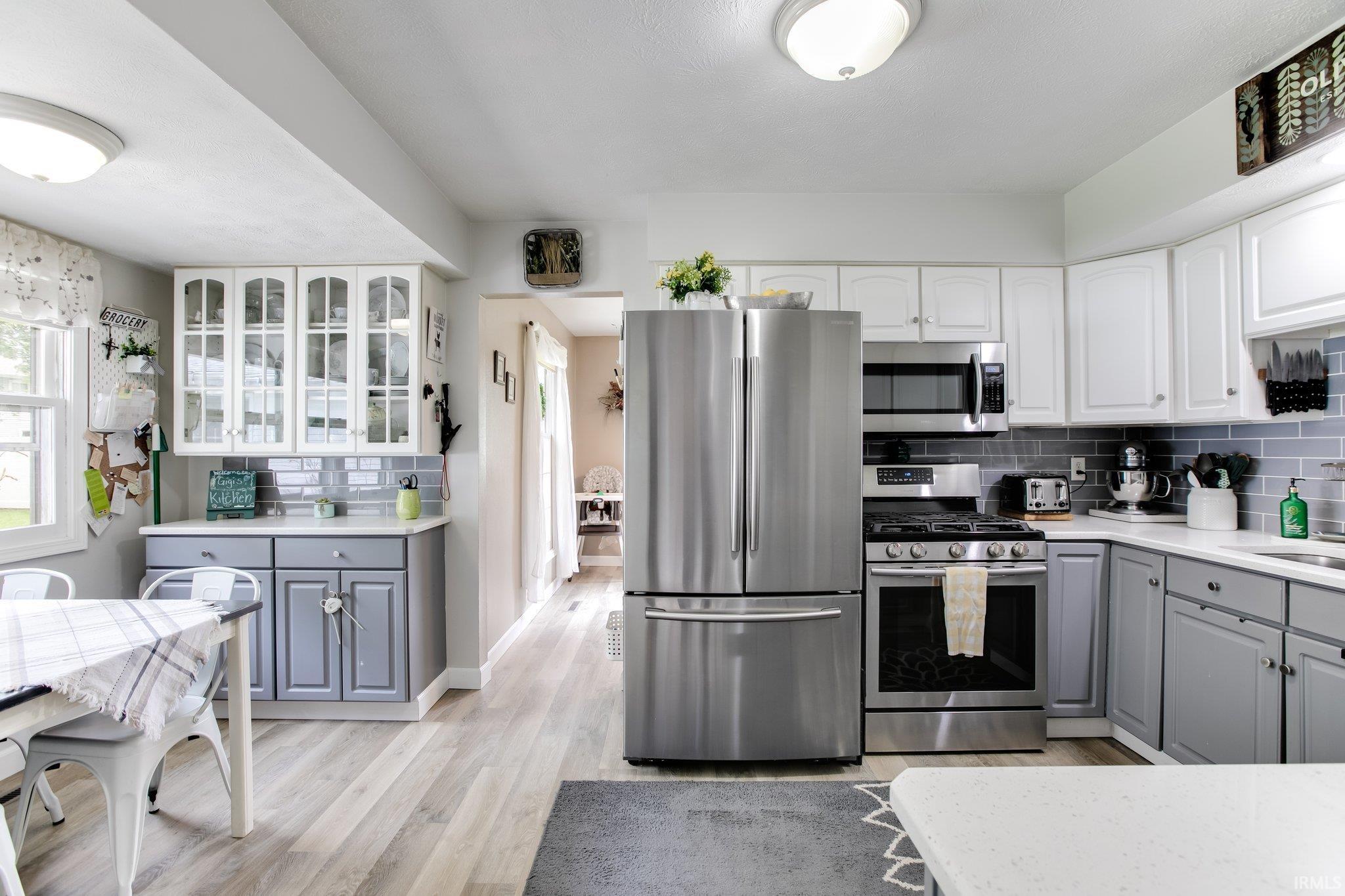 1637 Brookwood