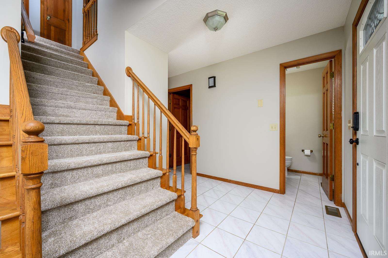 8502 Victoria Woods