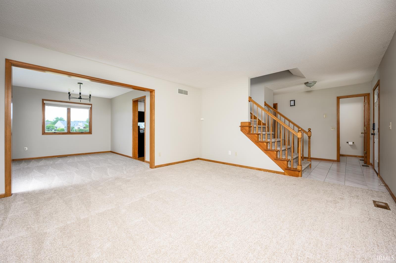8502 Victoria Woods