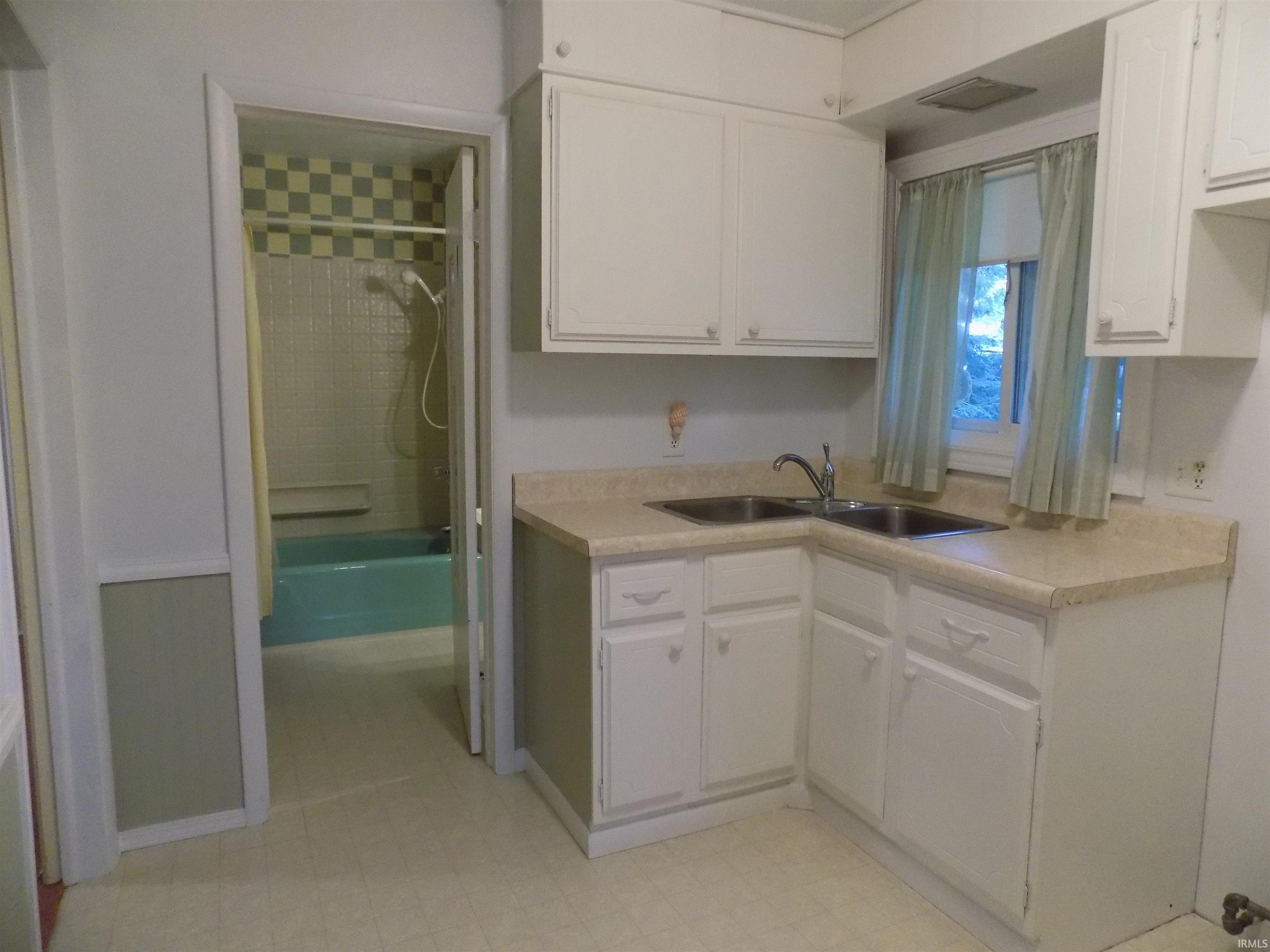 155 Graywood