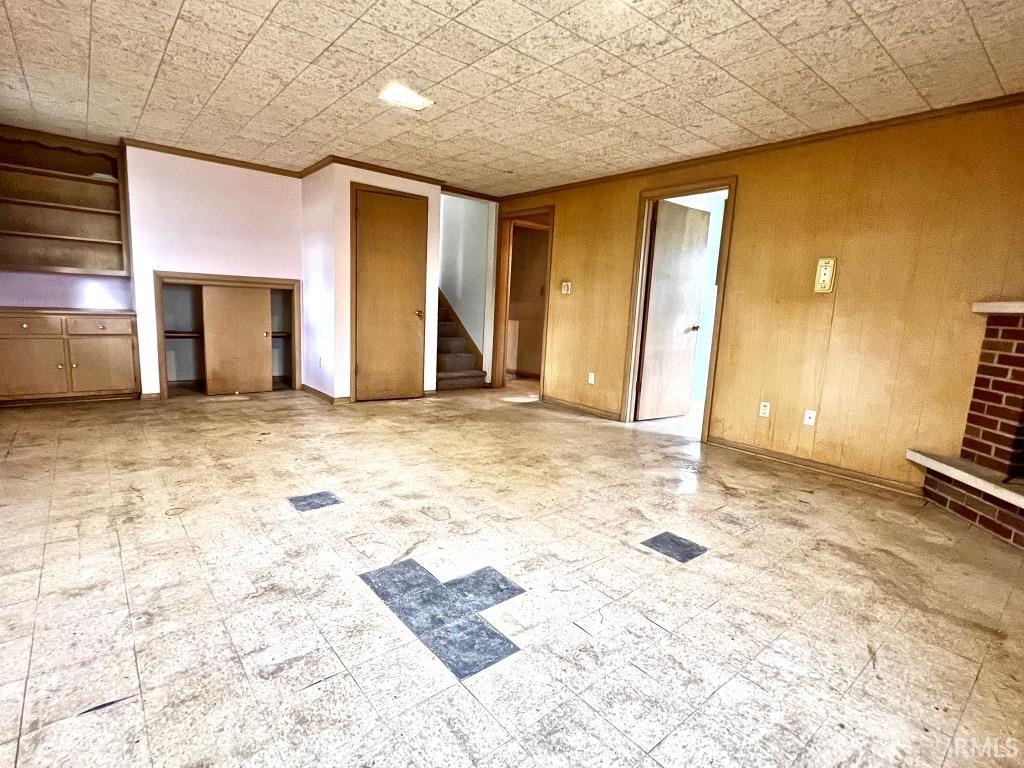 6403 Old Trail