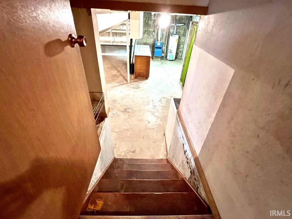6403 Old Trail