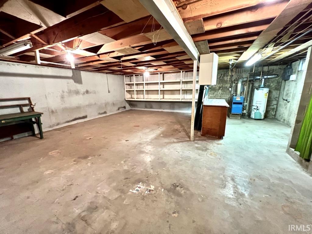 6403 Old Trail