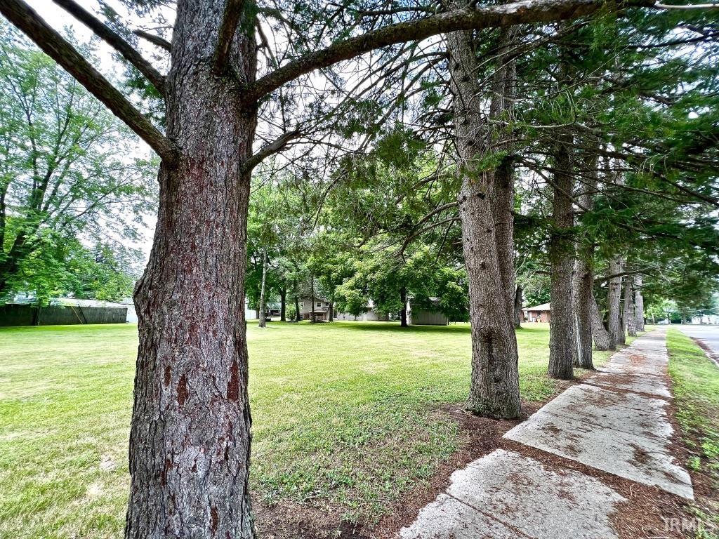 6403 Old Trail