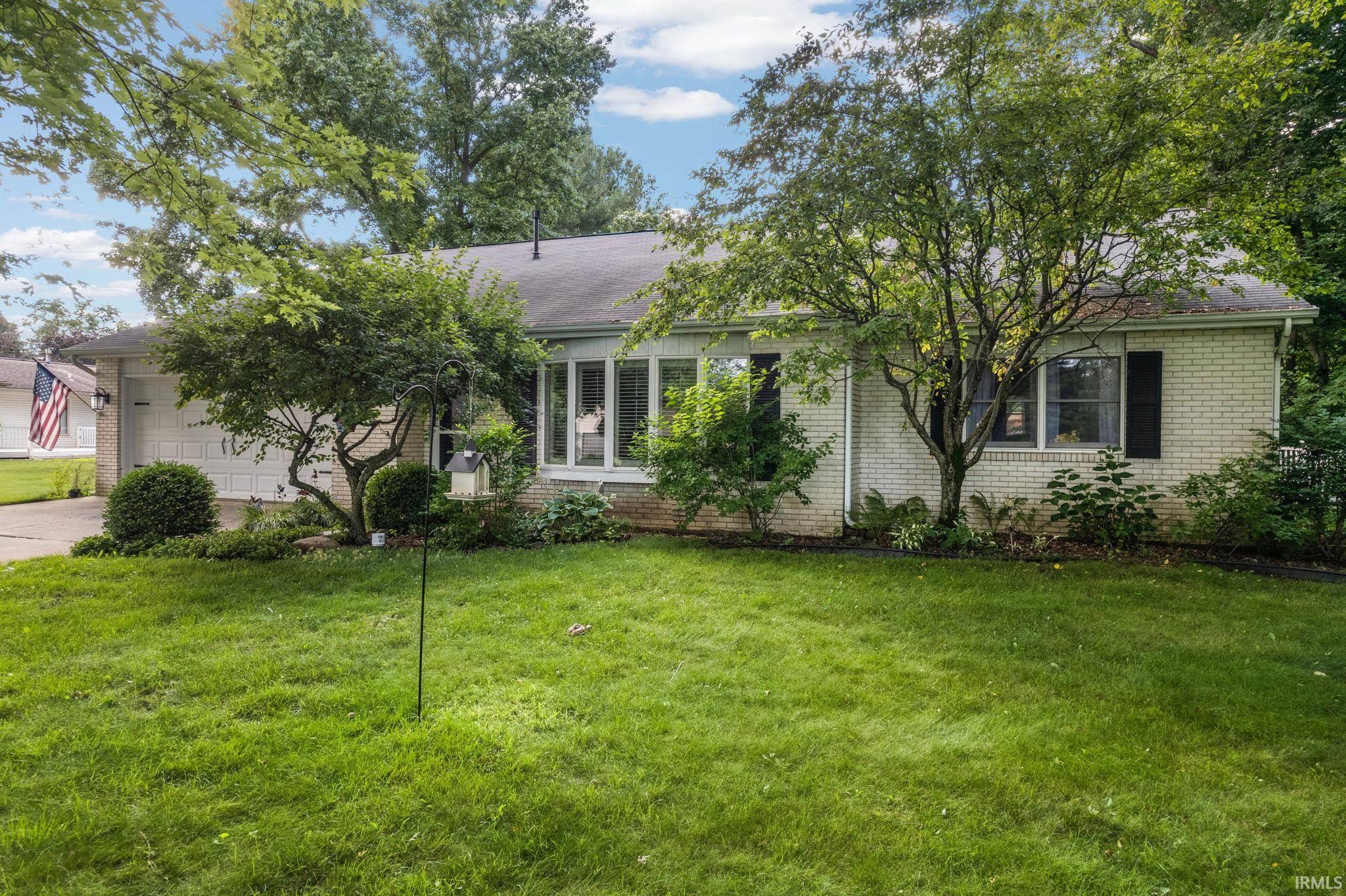4084 Woodland