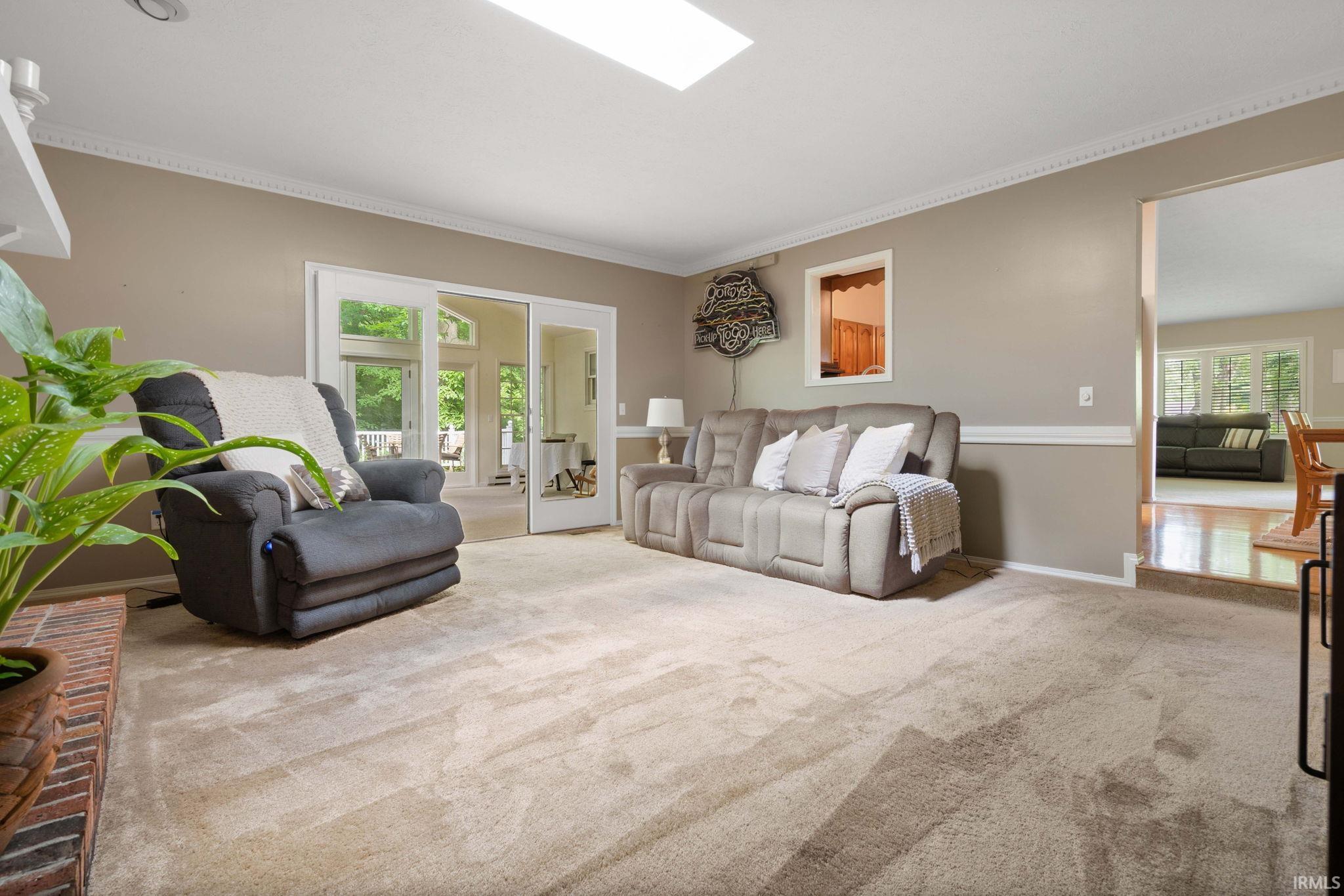 4084 Woodland