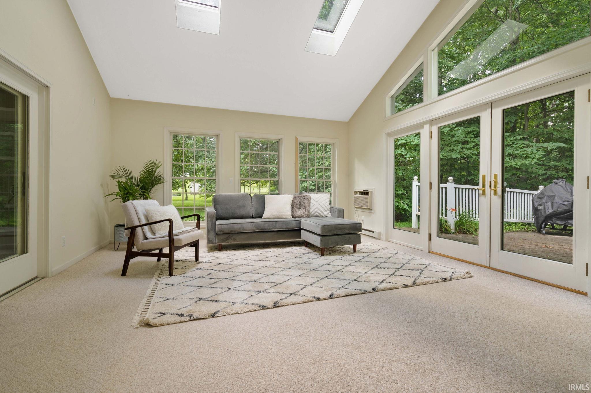 4084 Woodland