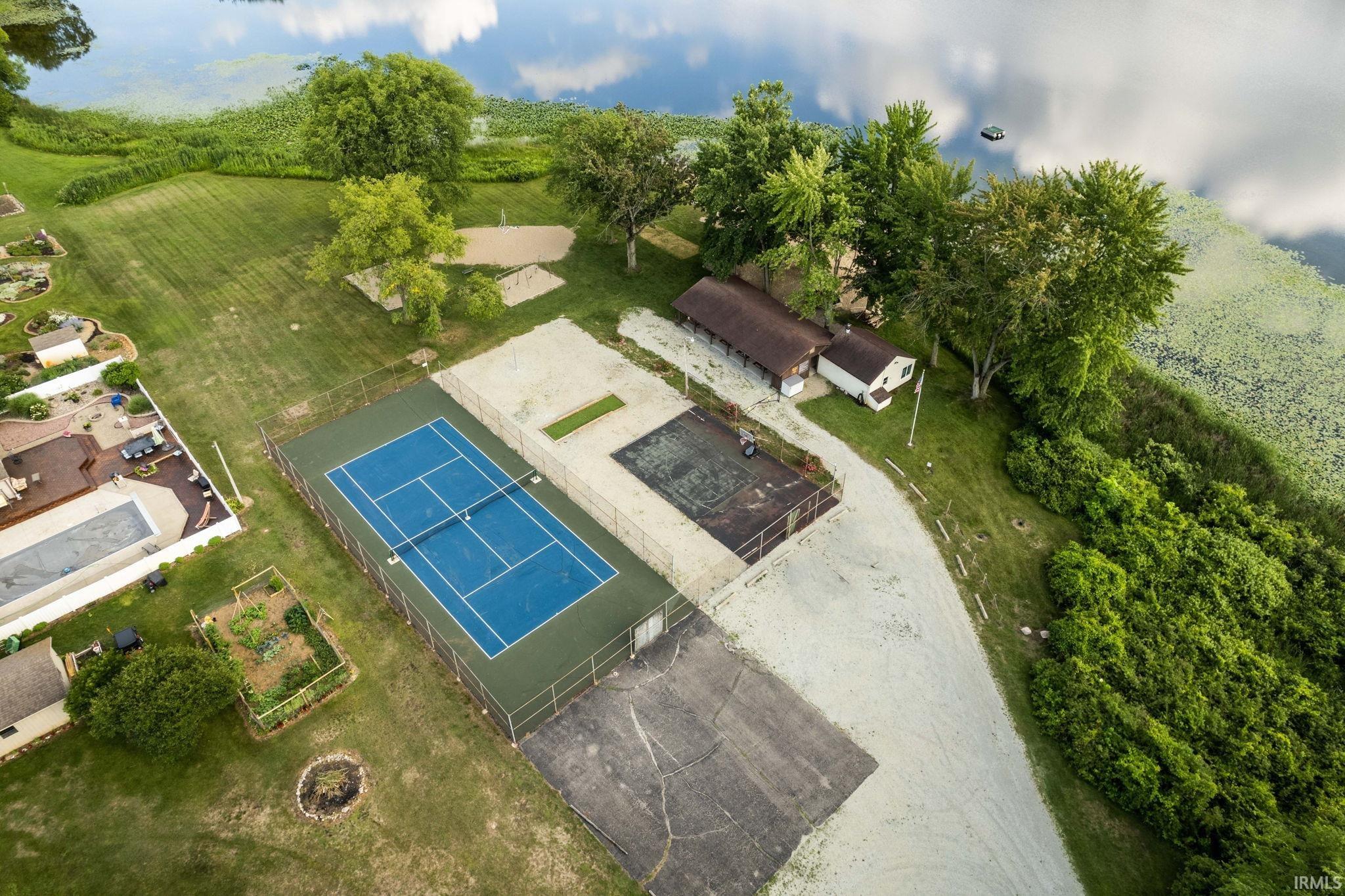 4084 Woodland