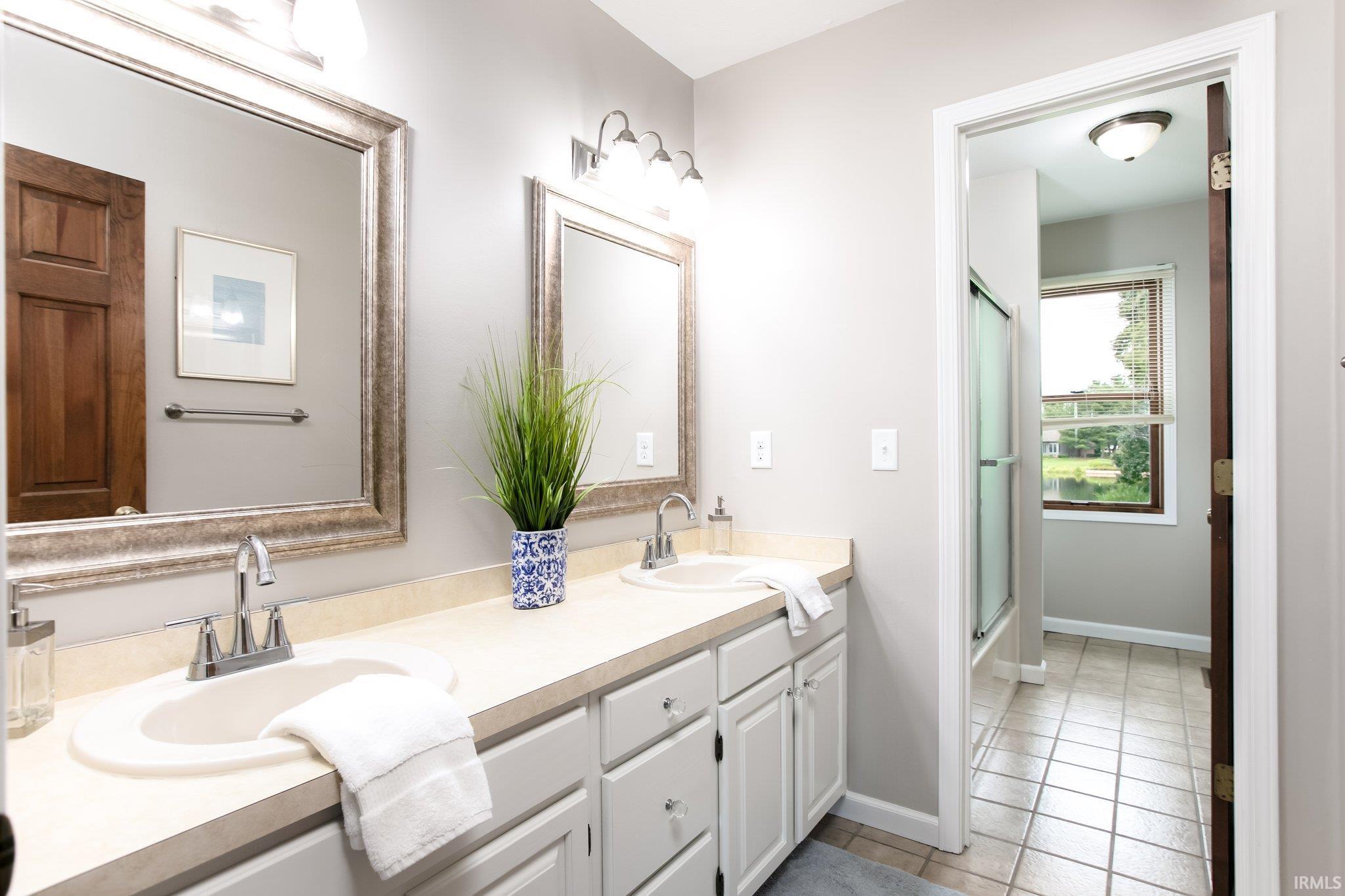 51251 Hunting Ridge
