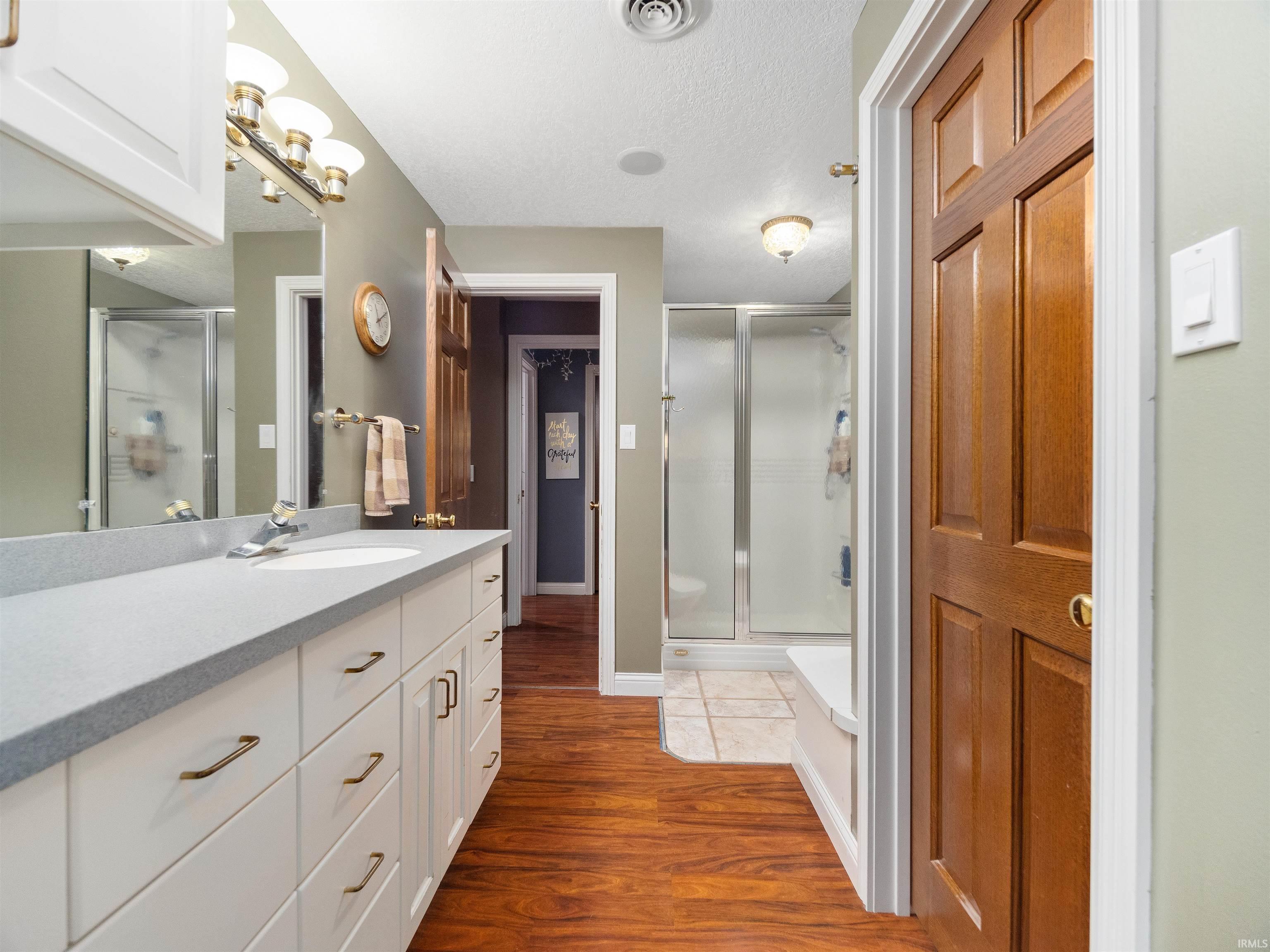 10430 Greenoak