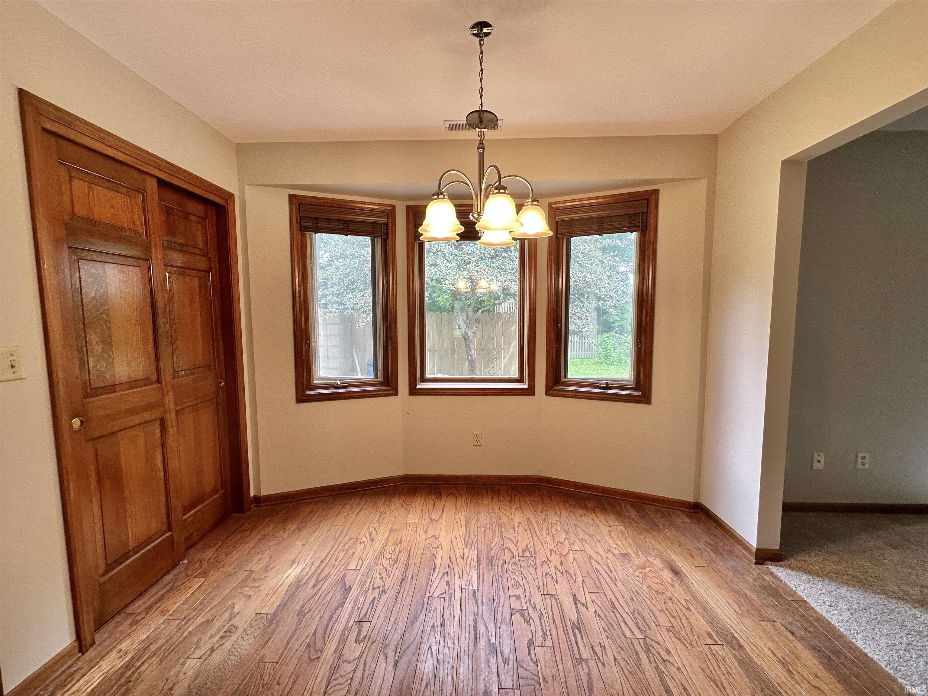 10716 Oak Crossing