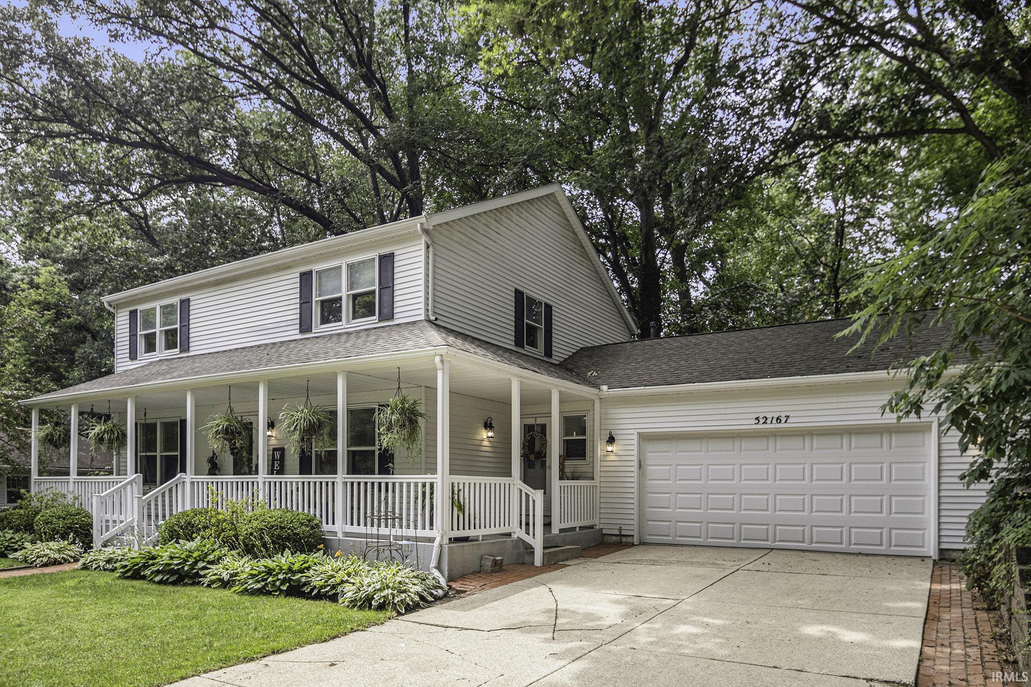 52167 Farmington Square